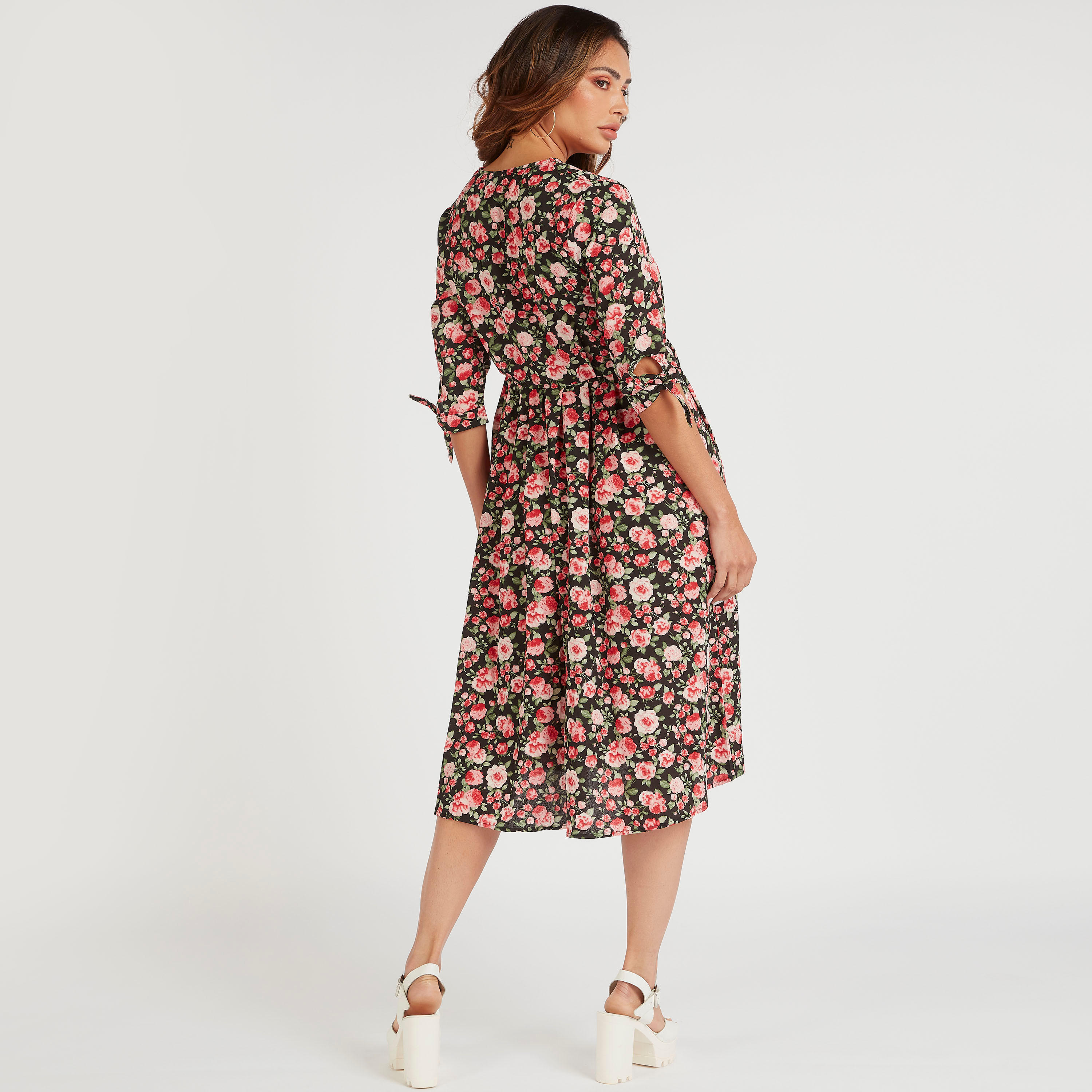فستان ميدي بأكمام 3/4 وطبعات أزهار من توإكستريمز-women-clothing-dresses-image-4