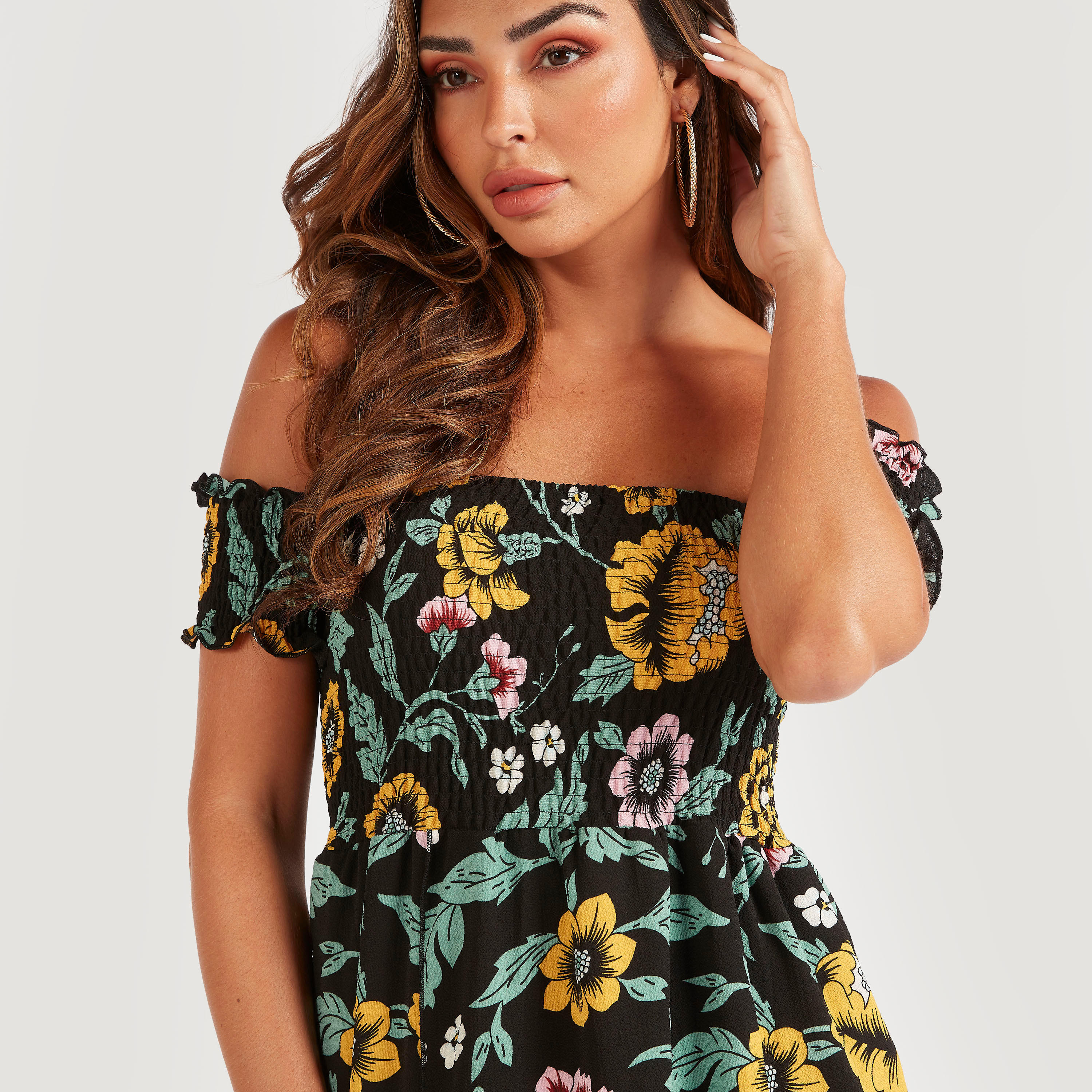 فستان طويل بأكتاف مكشوفة وطبعات أزهار وتفاصيل مطرّزة من تو إكستريمز-women-clothing-dresses-image-3