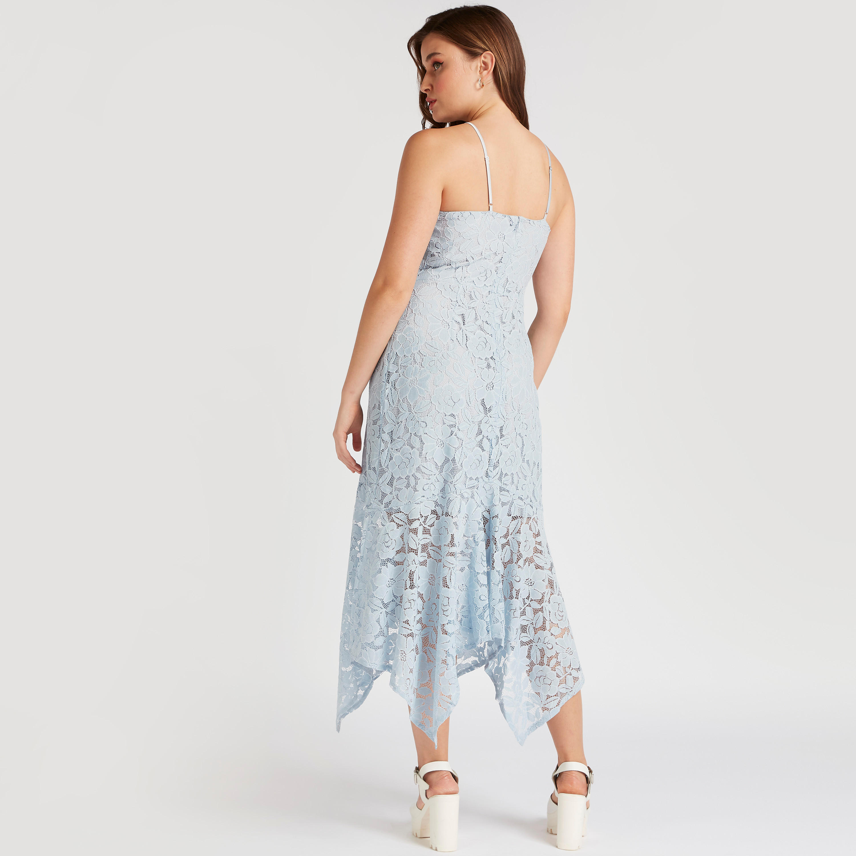 فستان بتفاصيل دانتيل ميدي بطول غير متساوي مع أحزمة قابلة للتعديل-women-clothing-dresses-image-4
