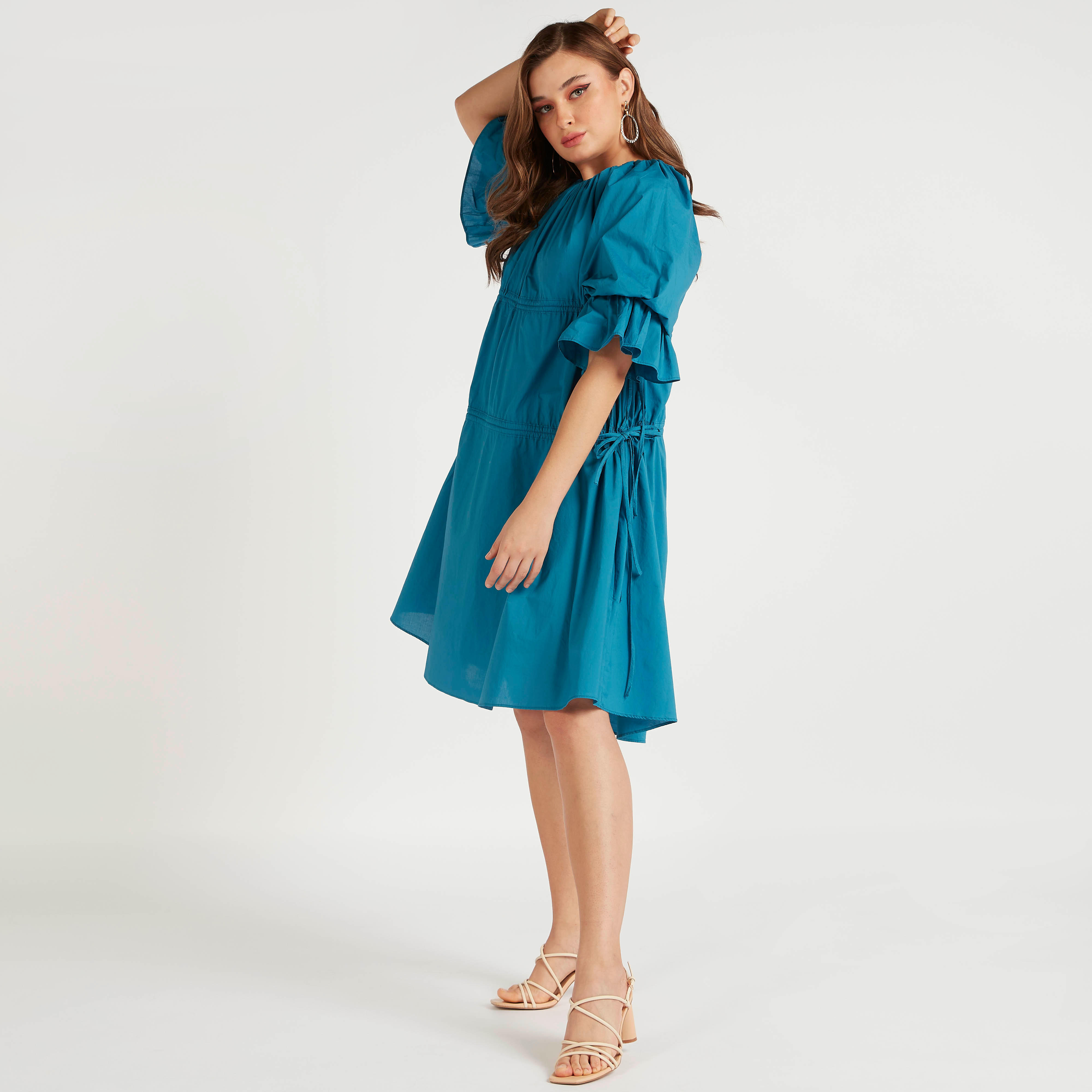 فستان ميدي سادة إيه لاين بأكمام واسعة ورباط من توإكستريمز-women-clothing-dresses-image-1