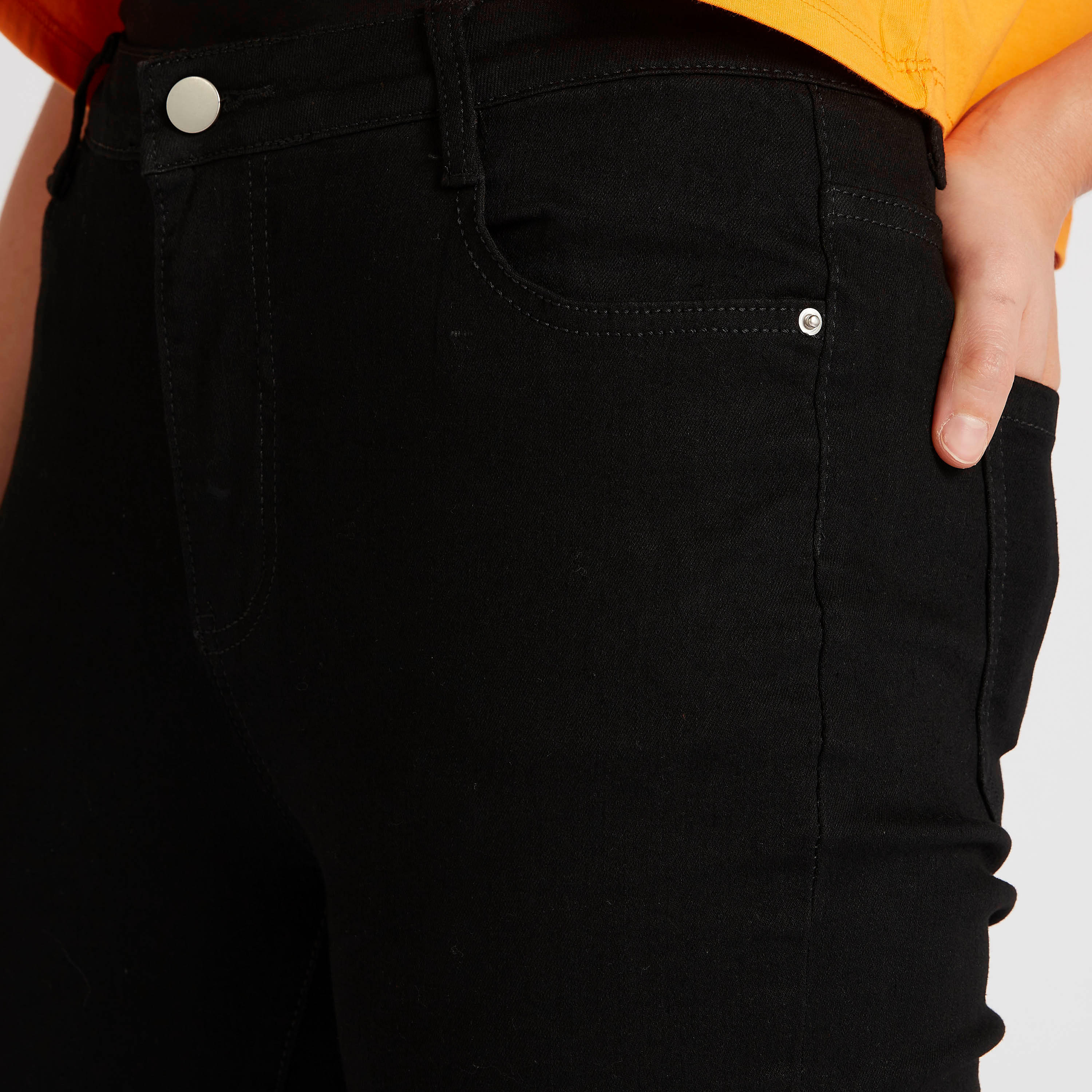 بنطلون جينز دينم سادة بقصّة سكيني بتفاصيل سحّاب-women-clothing-bottoms-jeans-image-5