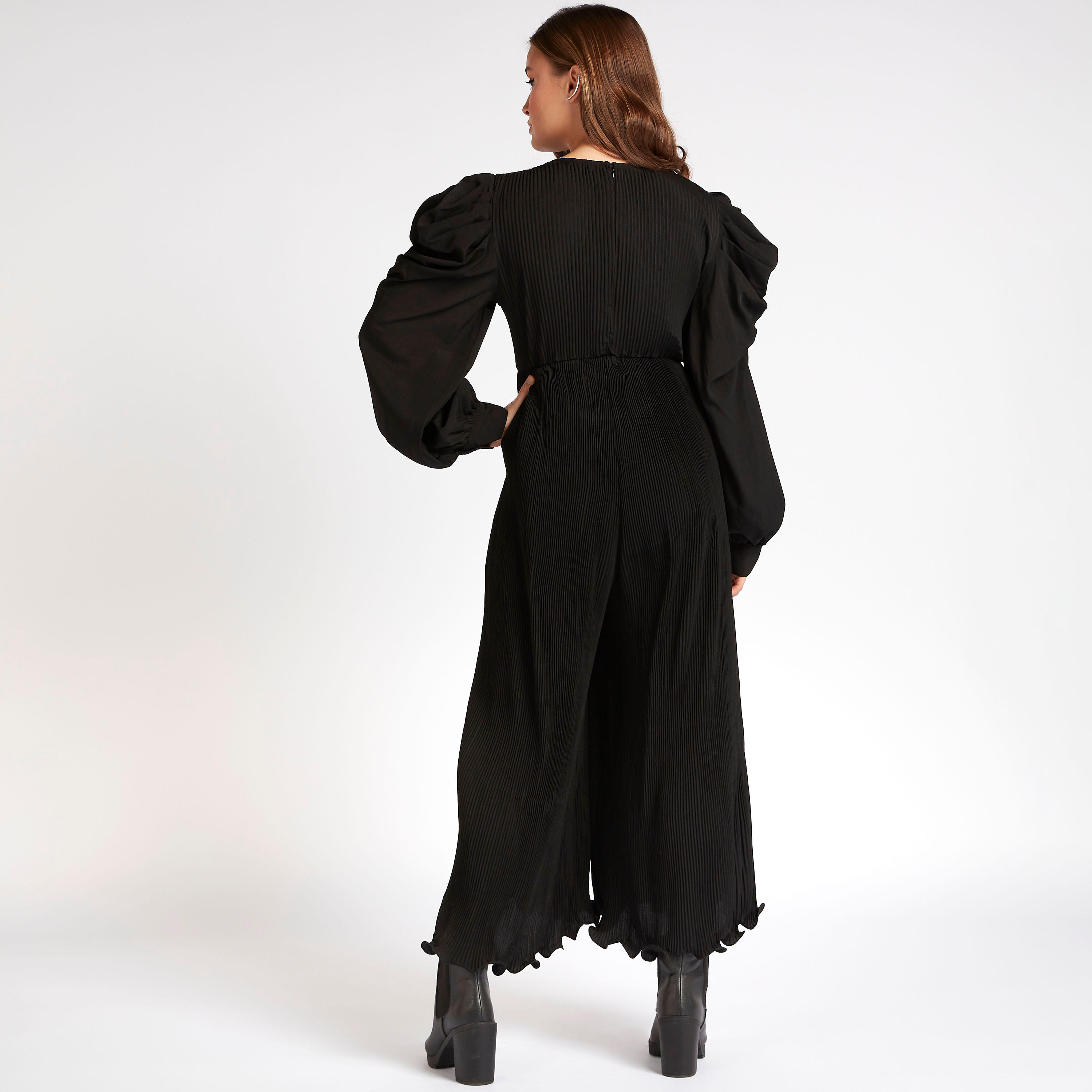 جمبسوت بارز الملمس طويل بأكمام منفوخة من تو إكستريمز-women-clothing-jumpsuits-image-5