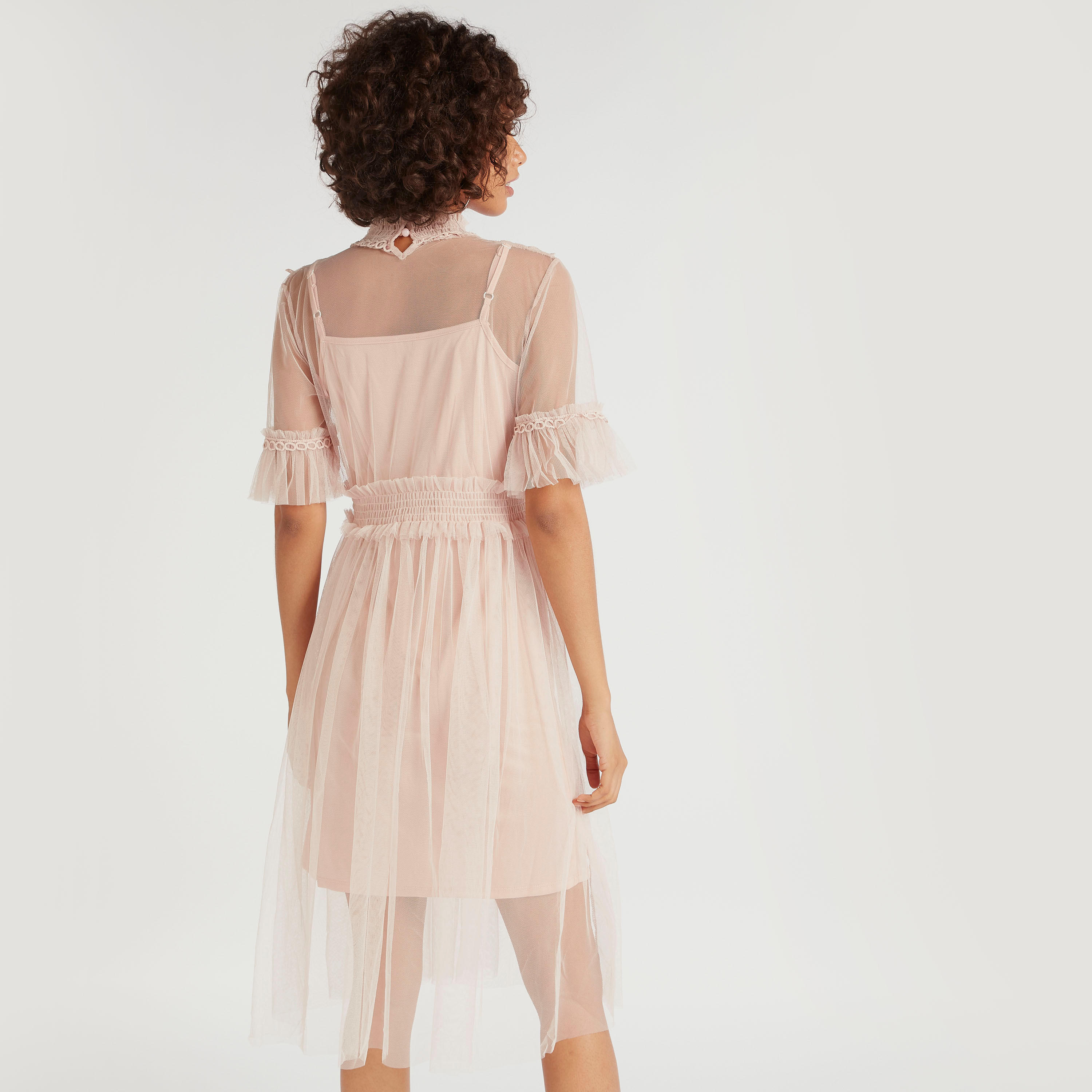 فستان شبكي بتفاصيل دانتيل وأكمام قصيرة من تو إكستريمز-women-clothing-dresses-image-4