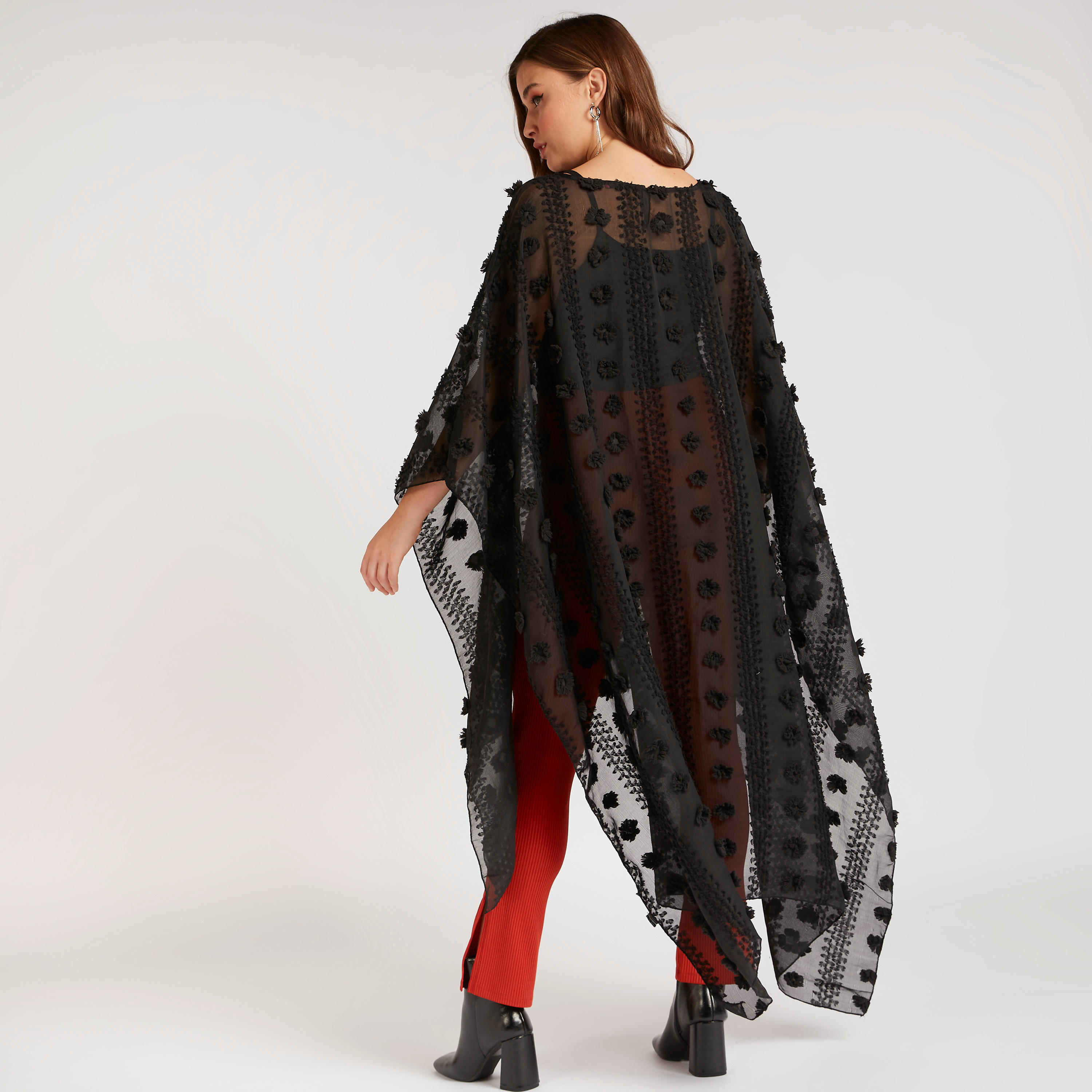 كيب مطرّز بياقة مستديرة من تو إكستريمز-women-clothing-shirtsandblouses-blouses-image-3