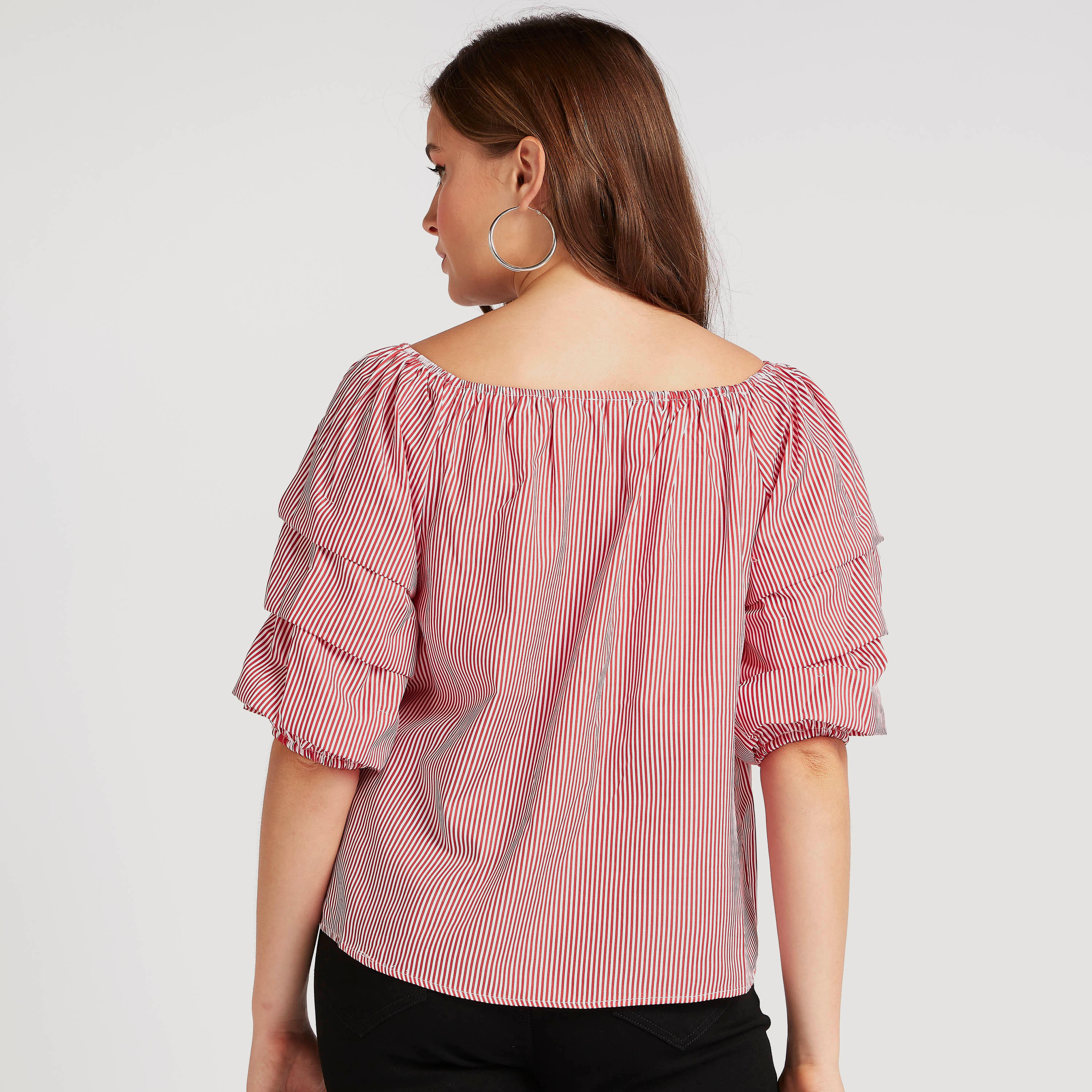 بلوزة مقلّمة بياقة مفتوحة وأكمام 3/4 من تو إكستريمز-women-clothing-shirtsandblouses-blouses-image-4