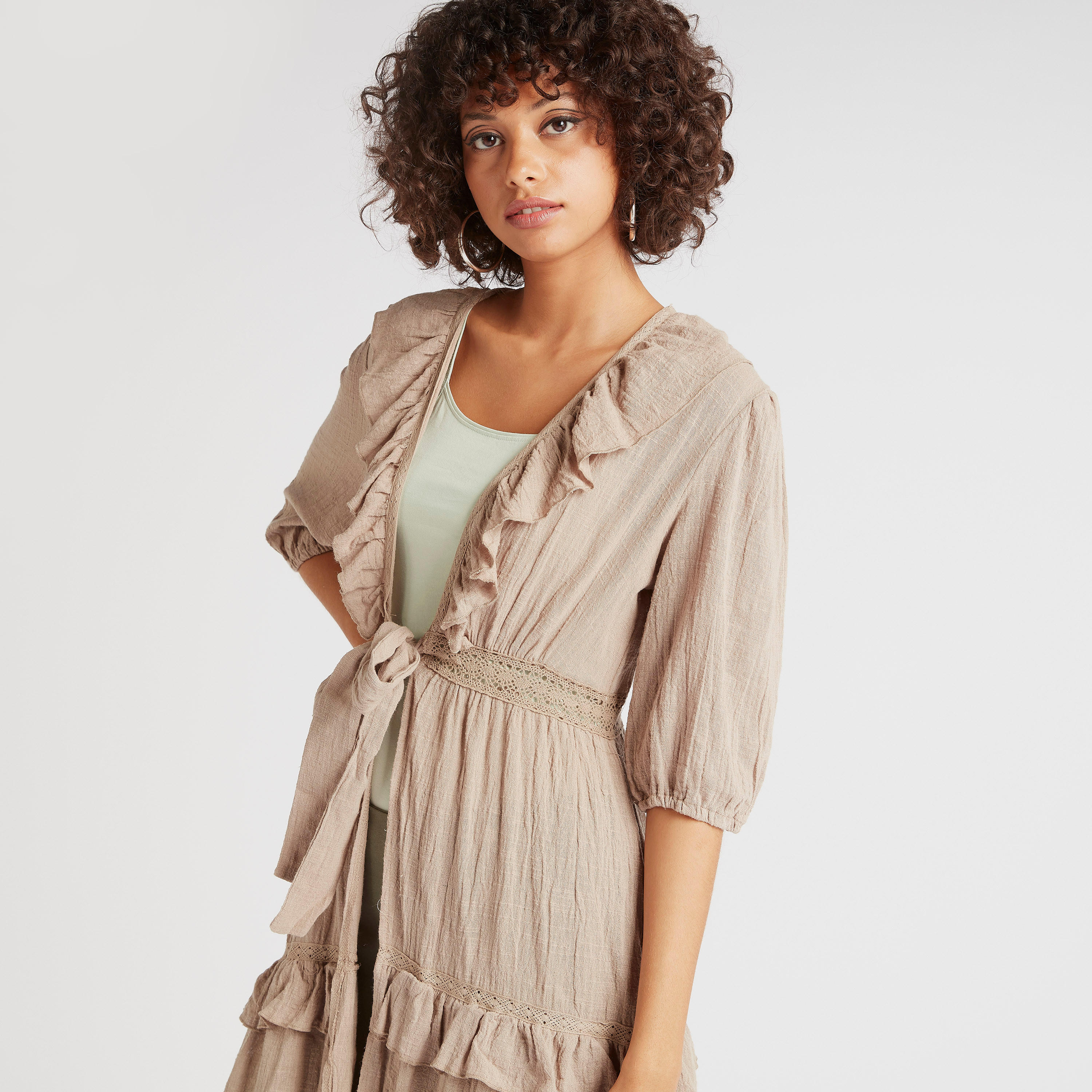 سترة طويلة برباط إغلاق وتزيينات كشكش من توإكستريمز-women-clothing-shirtsandblouses-blouses-image-6