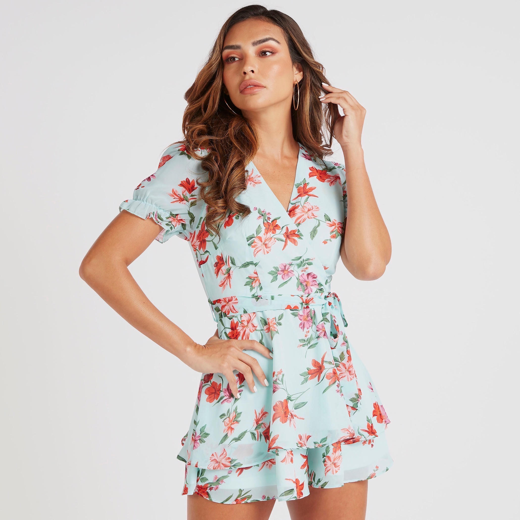 جمبسوت قصير برباط على الخصر وطبعات زهرية من توإكستريمز-women-clothing-jumpsuits-image-5