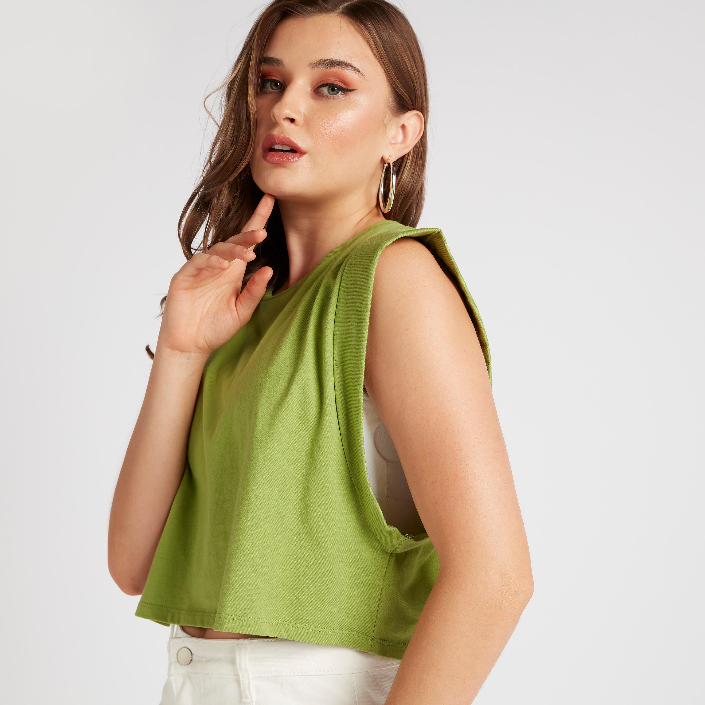 تيشيرت سادة دون أكمام بياقة ضيّقة من تو إكستريمز-women-clothing-tshirts-image-4
