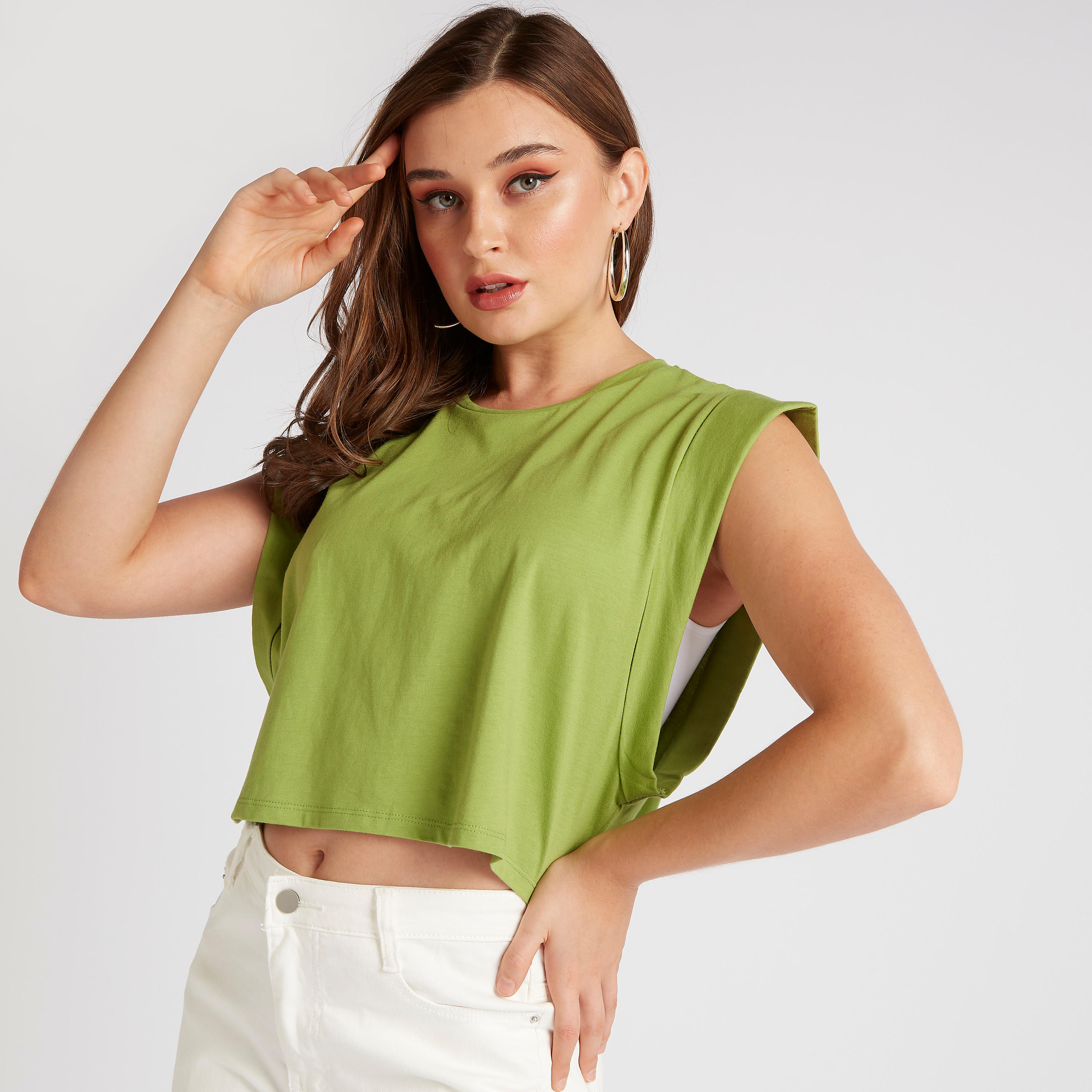 تيشيرت سادة دون أكمام بياقة ضيّقة من تو إكستريمز-women-clothing-tshirts-image-2