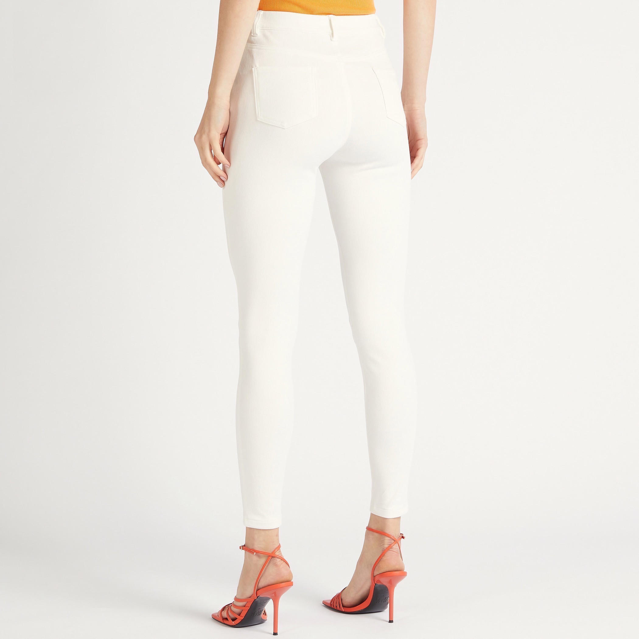 بنطلون تريقنز سادة بخصر متوسّط الارتفاع وقصّة سكيني من تو إكستريمز-women-clothing-bottoms-leggings-image-4