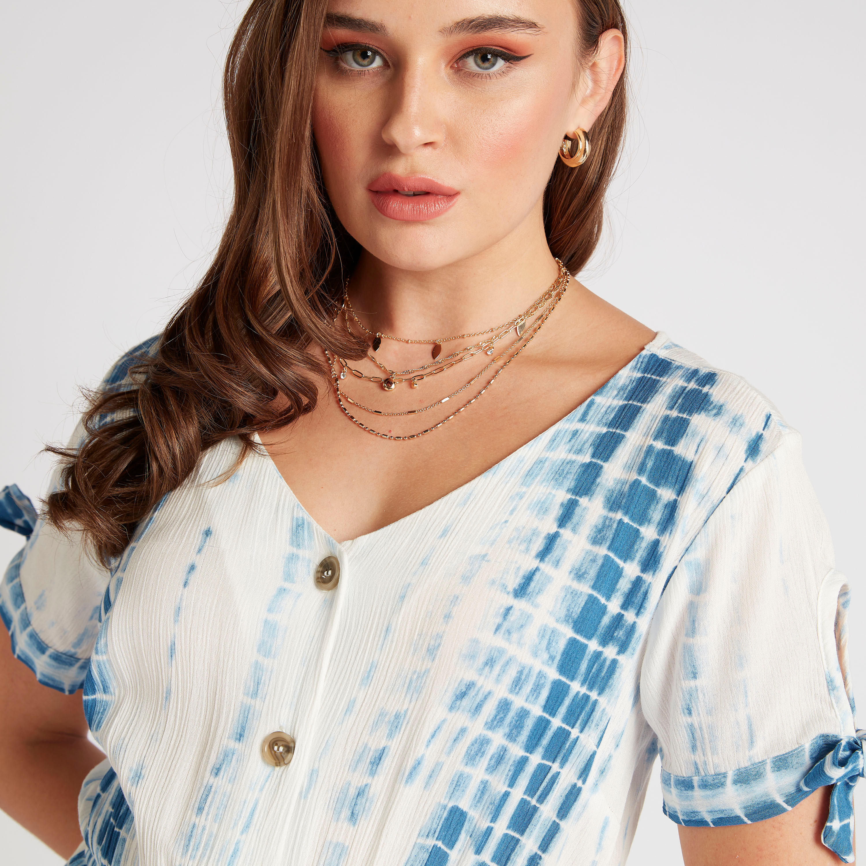 أفرول بياقة على شكل حرف V بطبعات من تو إكستريمز-women-clothing-jumpsuits-image-3
