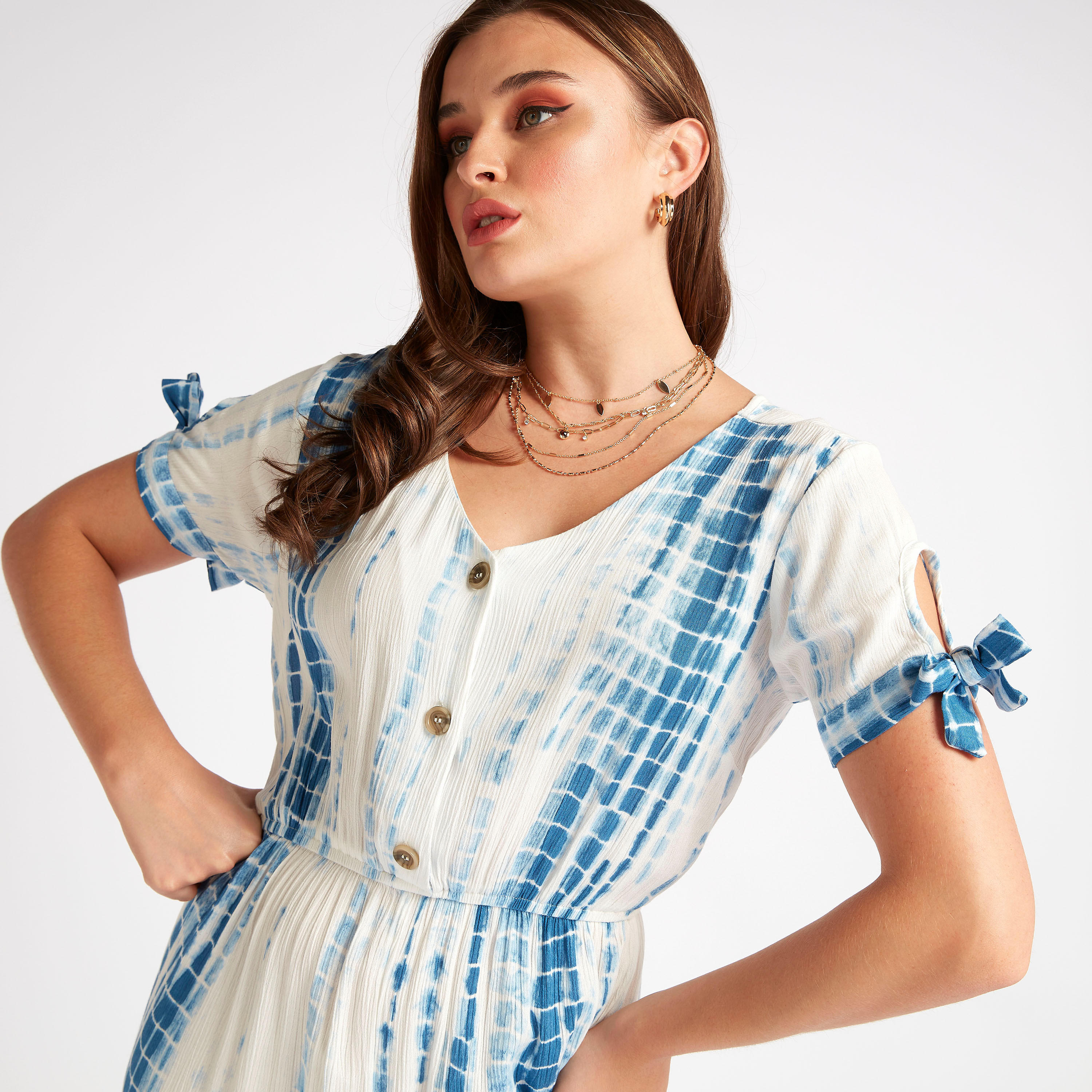 أفرول بياقة على شكل حرف V بطبعات من تو إكستريمز-women-clothing-jumpsuits-image-6
