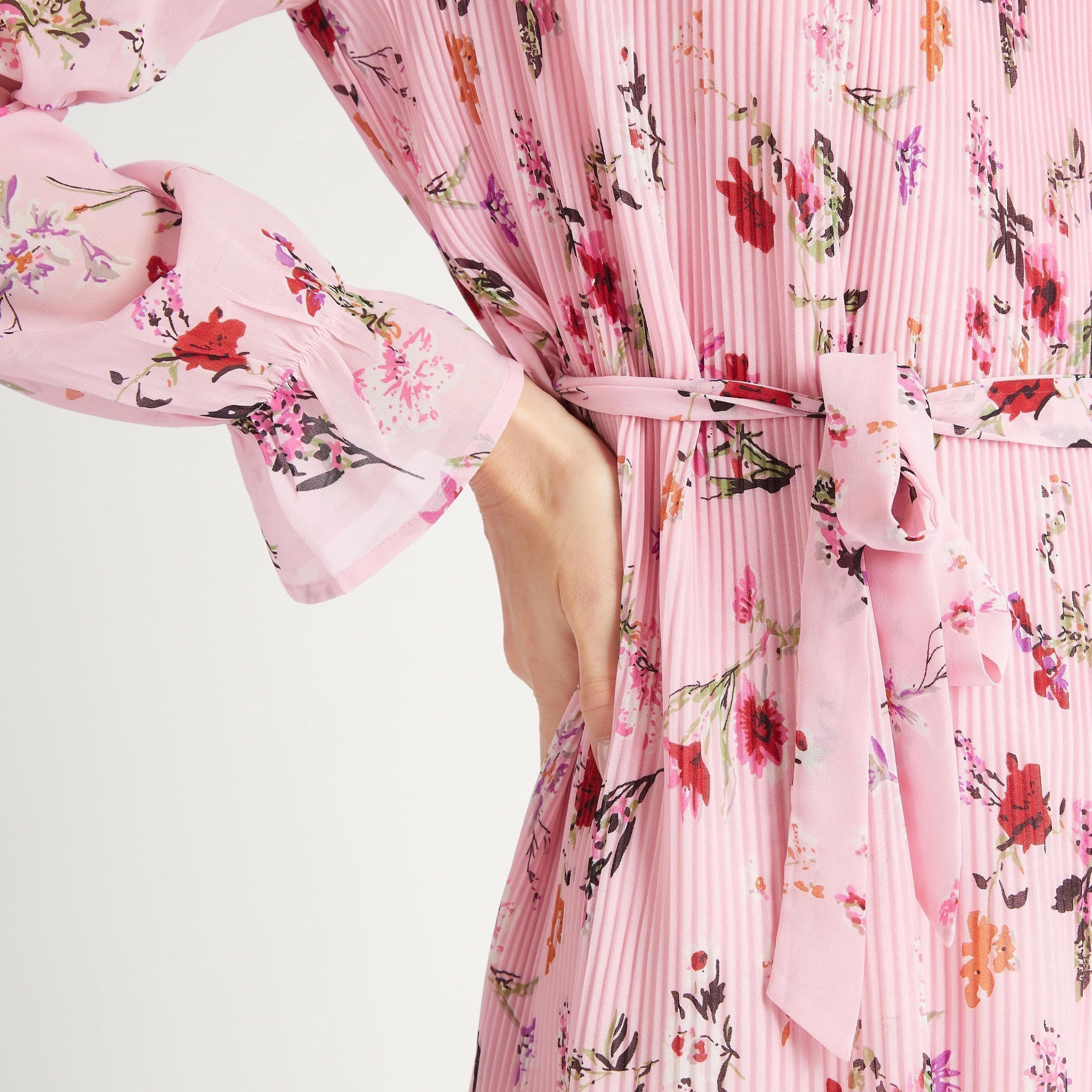 فستان ميدي إيه لاين بطبعات أزهار وأكمام طويلة ورباط-women-clothing-dresses-image-3