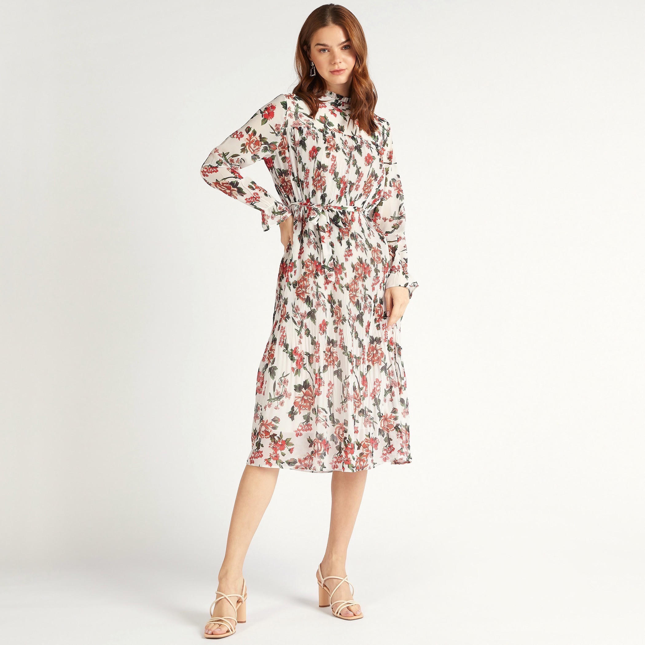 فستان ميدي إيه لاين بطبعات أزهار وياقة عالية وأكمام طويلة من تو إكستريمز-women-clothing-dresses-image-2