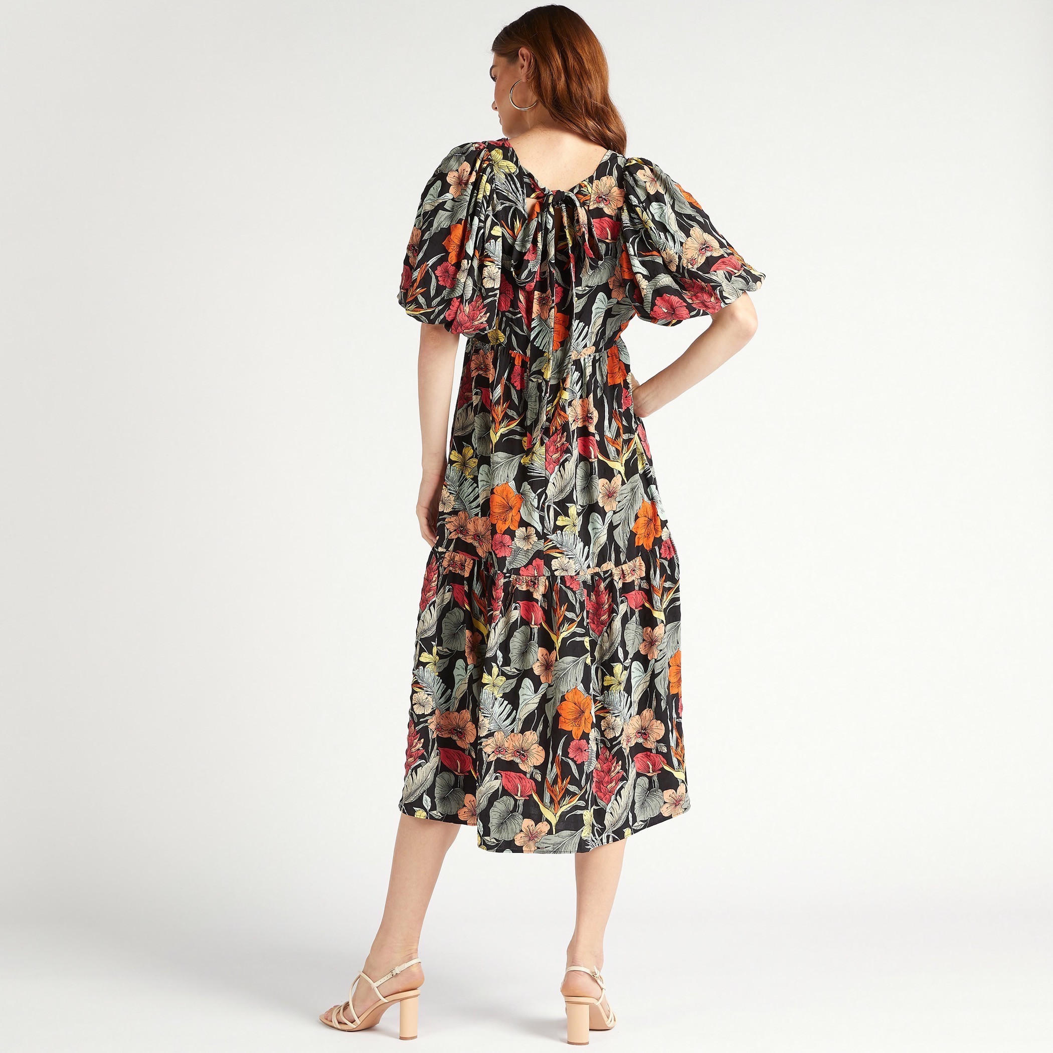 فستان ميدي إيه لاين بطبعات أزهار وأكمام منفوخة من تو إكستريمز-women-clothing-dresses-image-4