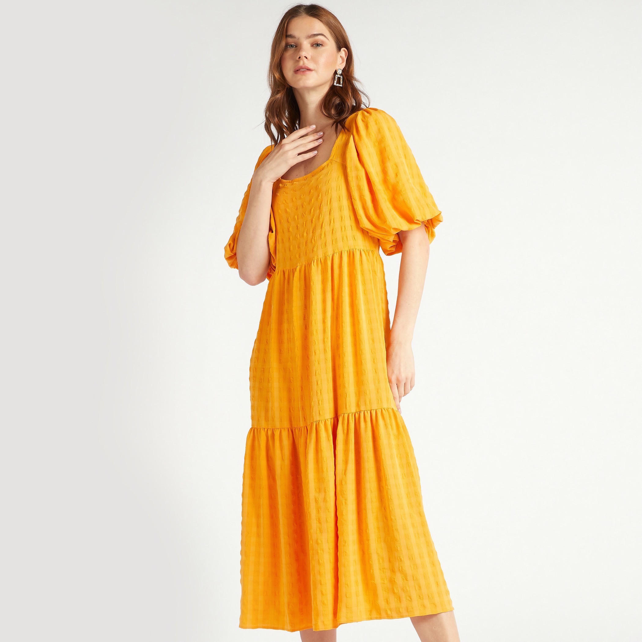 فستان إيه لاين ميدي بارز الملمس بياقة مربّعة وأكمام قصيرة من تو إكستريمز-women-clothing-dresses-image-1