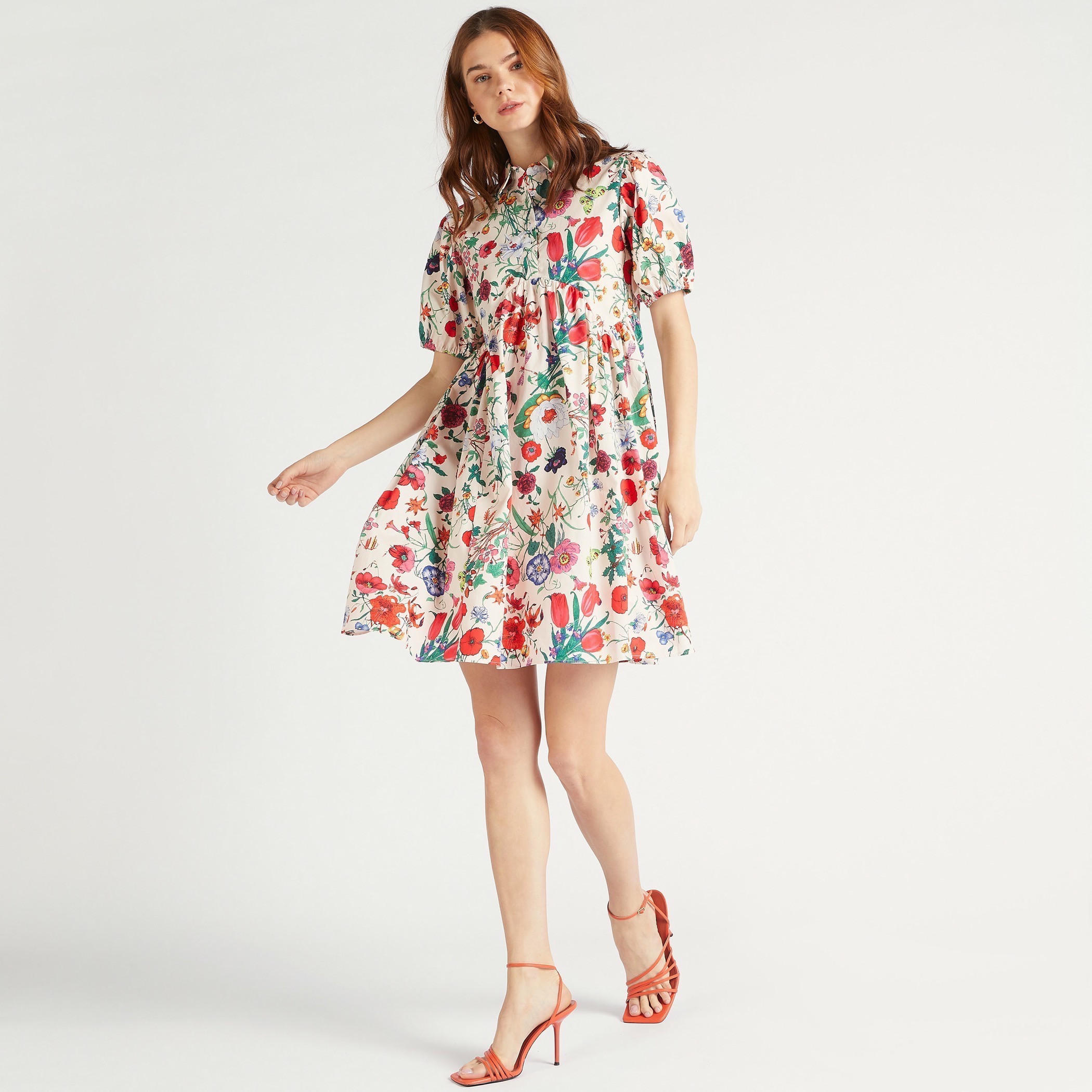فستان قصير إيه لاين بطبعات أزهار وياقة واسعة وأكمام منفوخة من تو إكستريمز-women-clothing-dresses-image-2