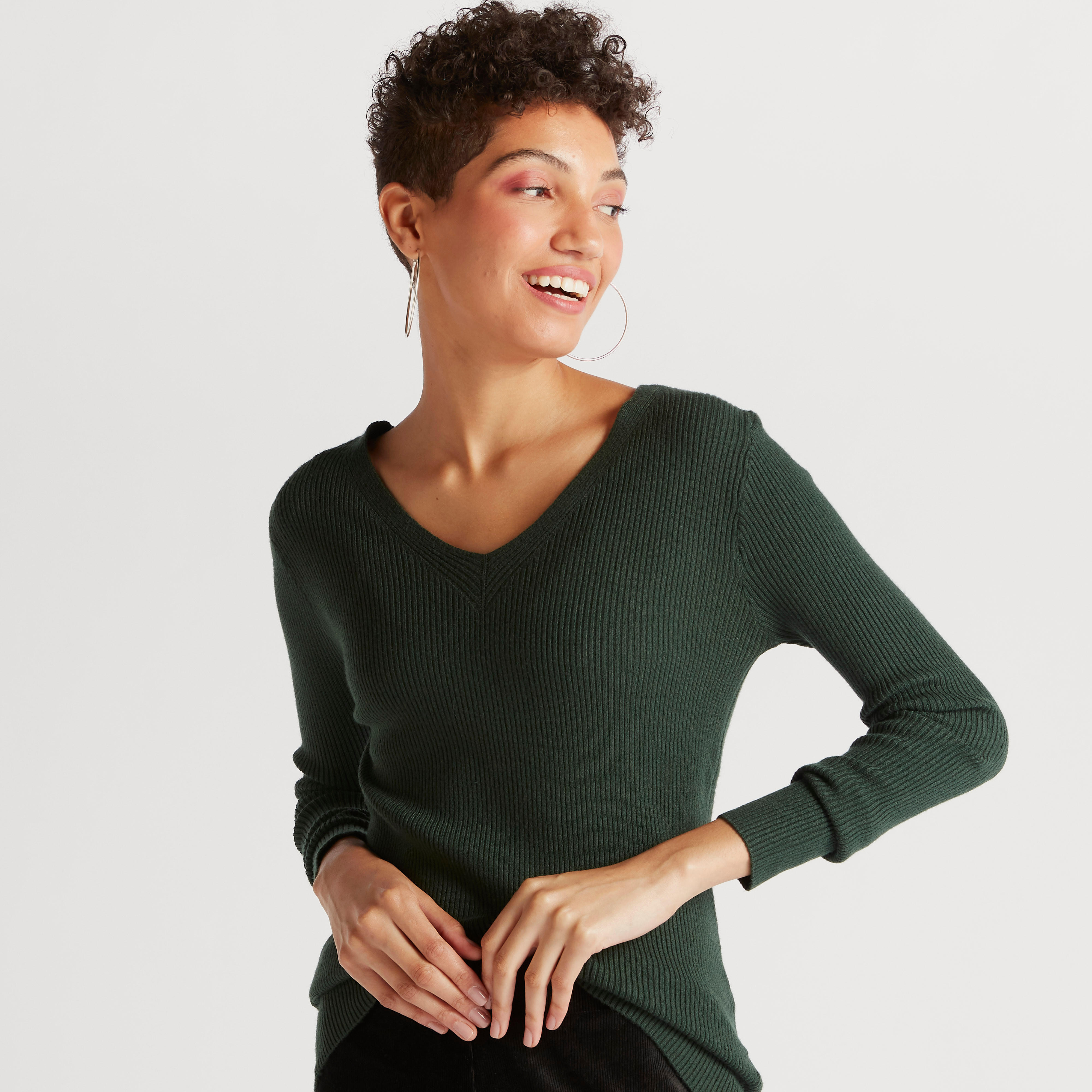 كنزة مضلّعة بأكمام طويلة وياقة v من تو إكستريمز-women-clothing-cardigansandjumpers-jumpers-image-1