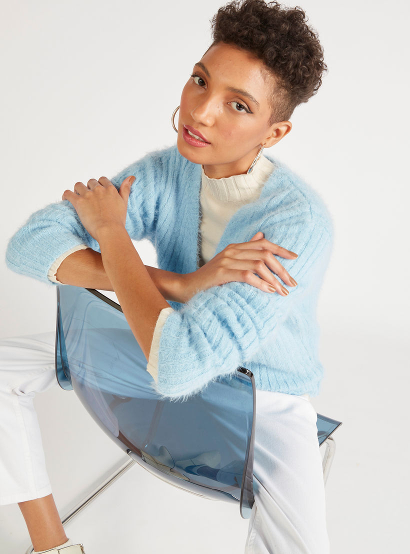كارديجان مضلّع بياقة v وأكمام طويلة من تو إكستريمز-women-winterwear-cardigansandjumpers-cardigans-image-5