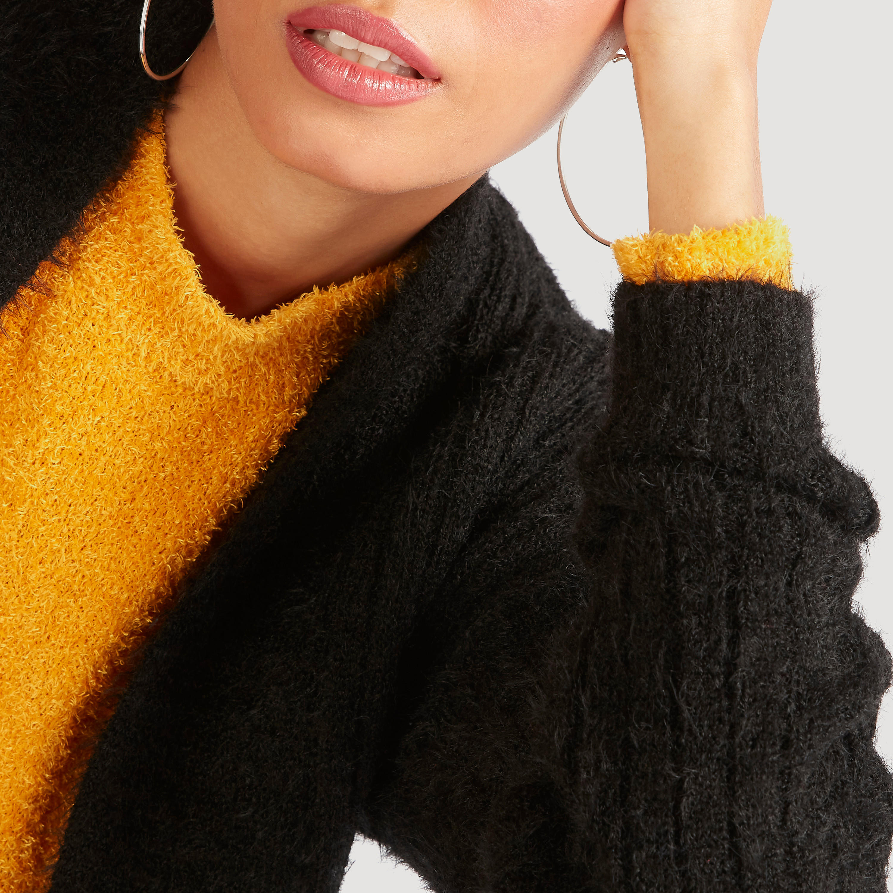 كارديجان بارز الملمس بياقة منسدلة وأكمام طويلة-women-winterwear-cardigansandjumpers-cardigans-image-3