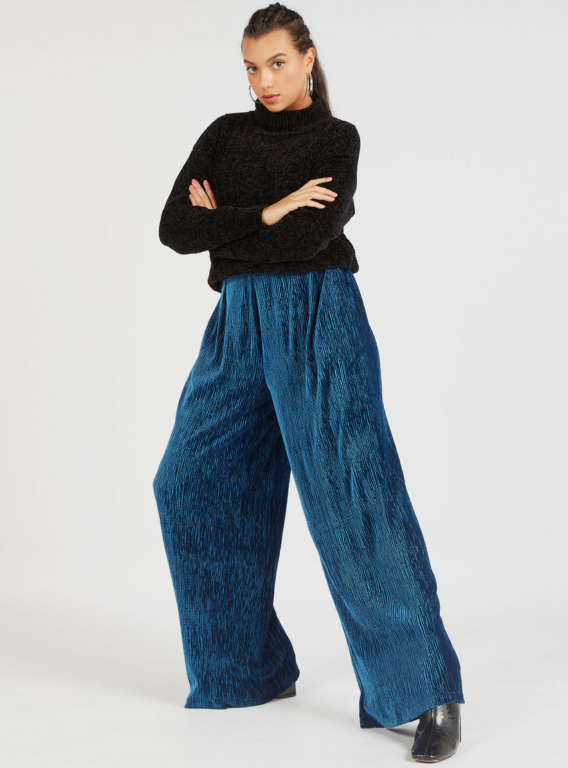 بنطلون بالازو بارز الملمس بخصر مطاطي متوسط الارتفاع من تو إكستريمز-women-clothing-bottoms-trousers-image-2