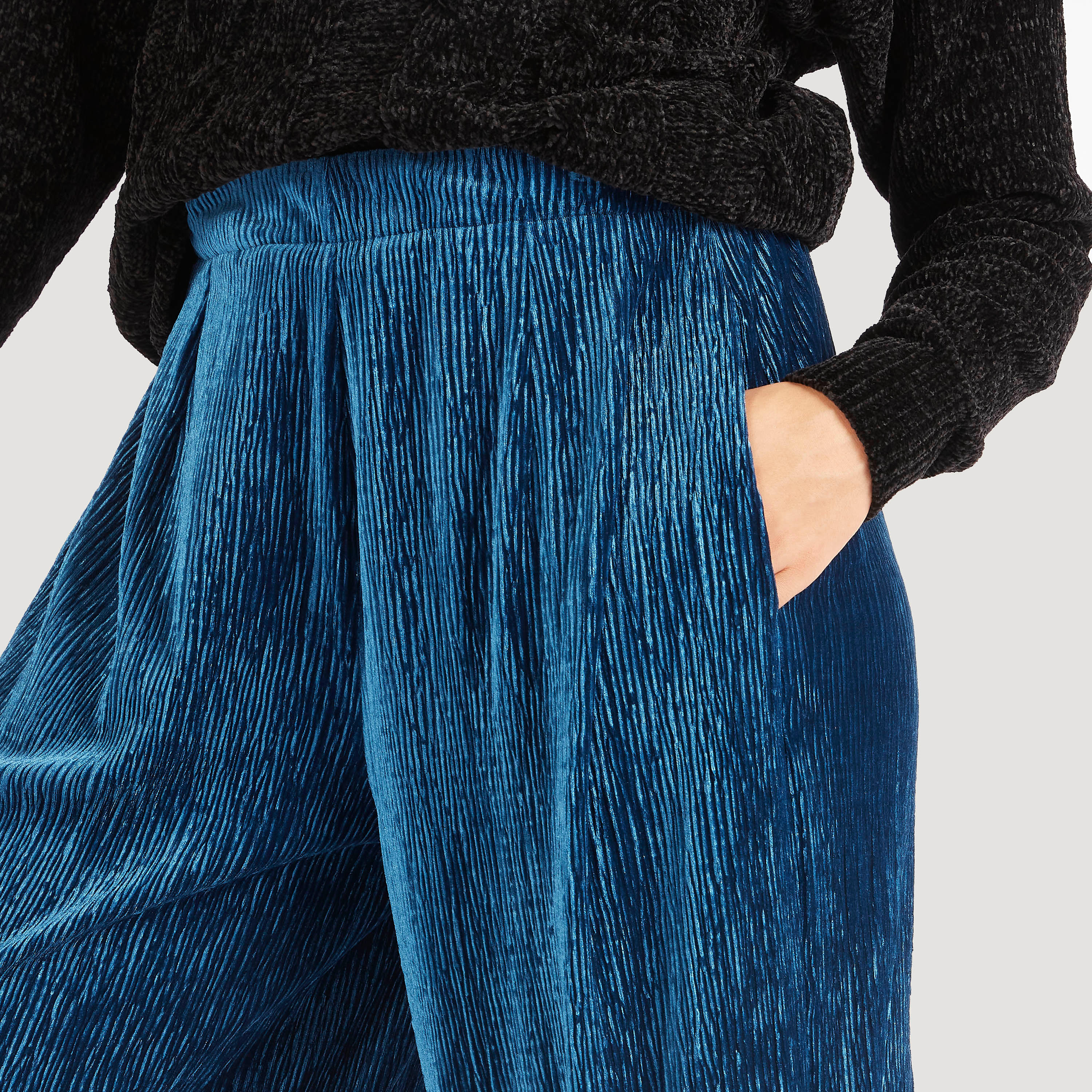 بنطلون بالازو بارز الملمس بخصر مطاطي متوسط الارتفاع من تو إكستريمز-women-clothing-bottoms-trousers-image-3