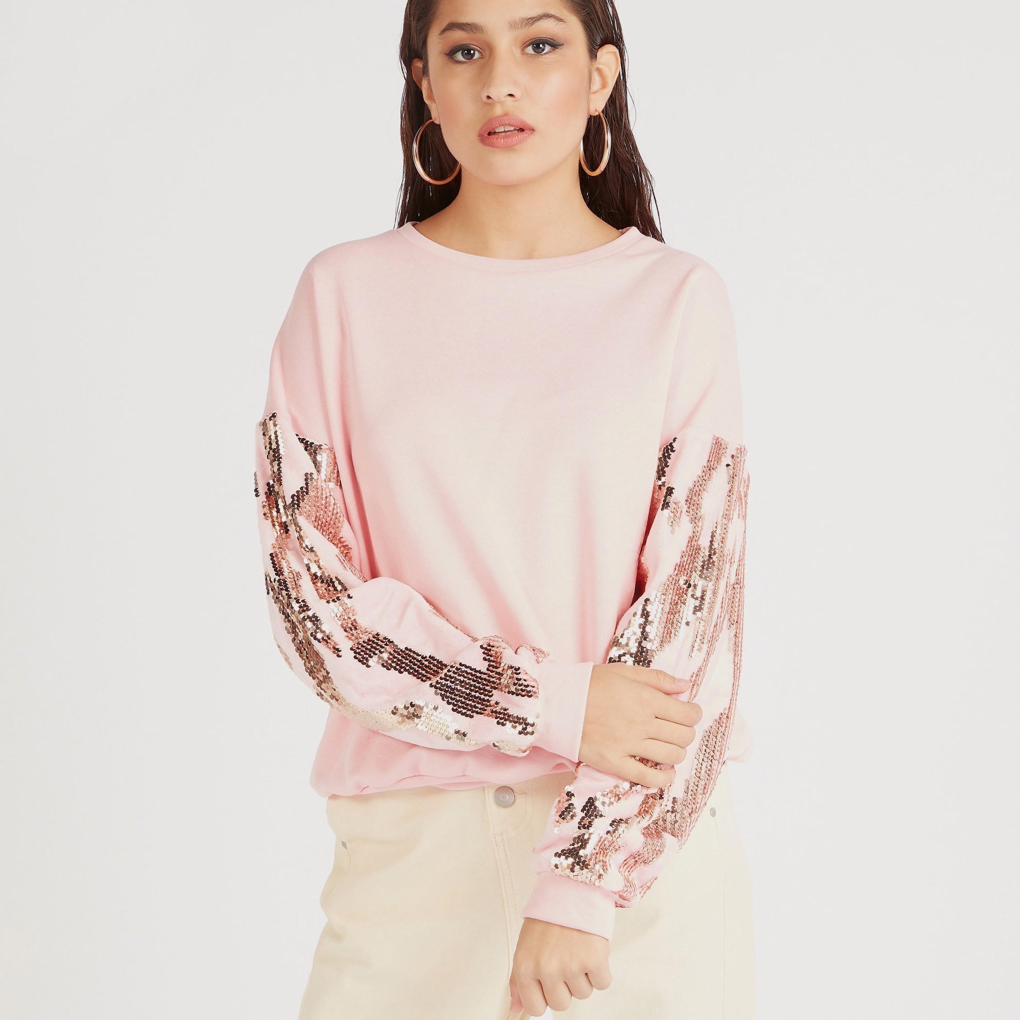 سويت شيرت مزيّن بياقة مستديرة وأكمام طويلة من توإكستريمز-women-winterwear-hoodiesandsweatshirts-sweatshirts-image-3