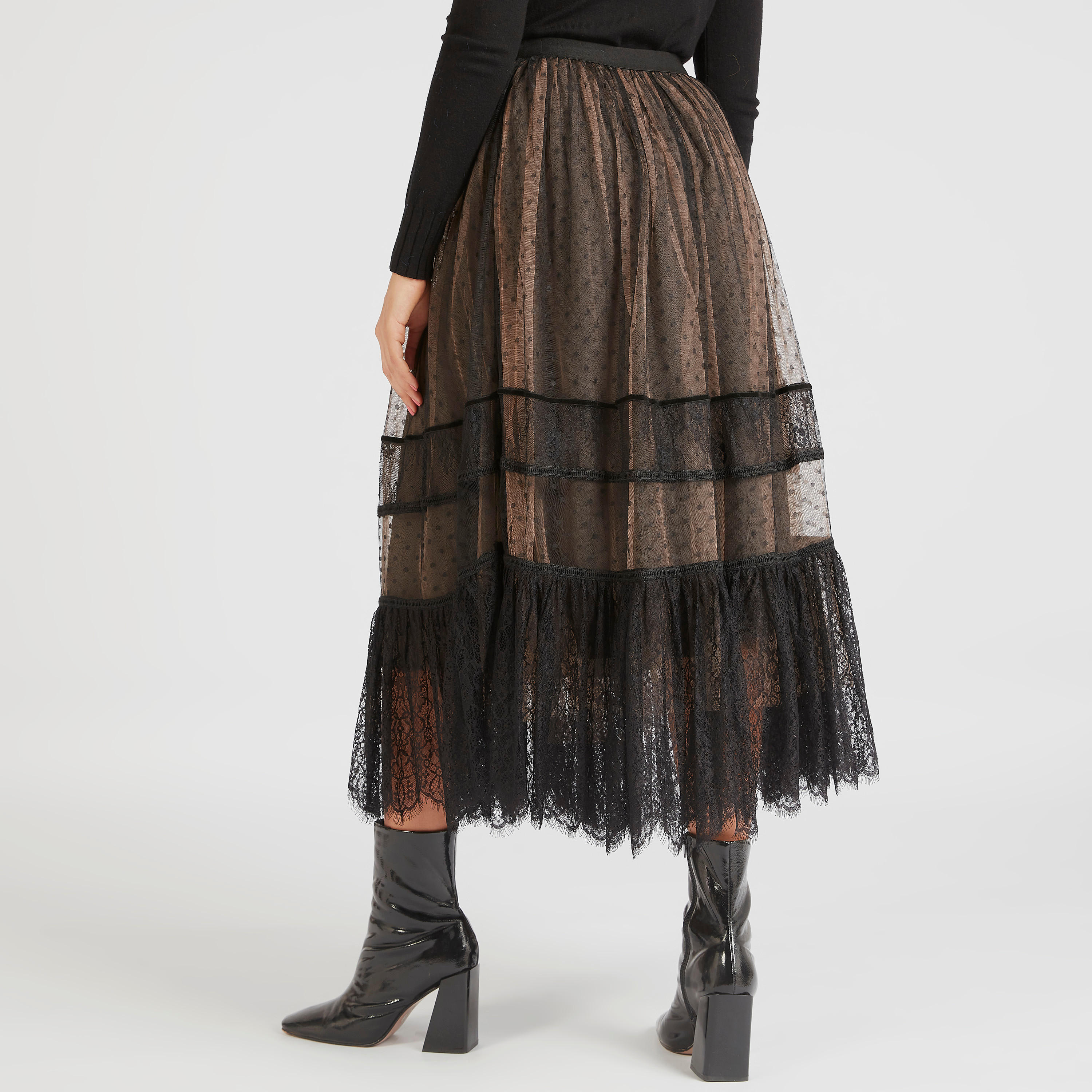 تنّورة شبكيّة منقّطة ومطرّزة بتفاصيل كشكش دانتيل من توإكستريمز-women-clothing-bottoms-skirts-image-4