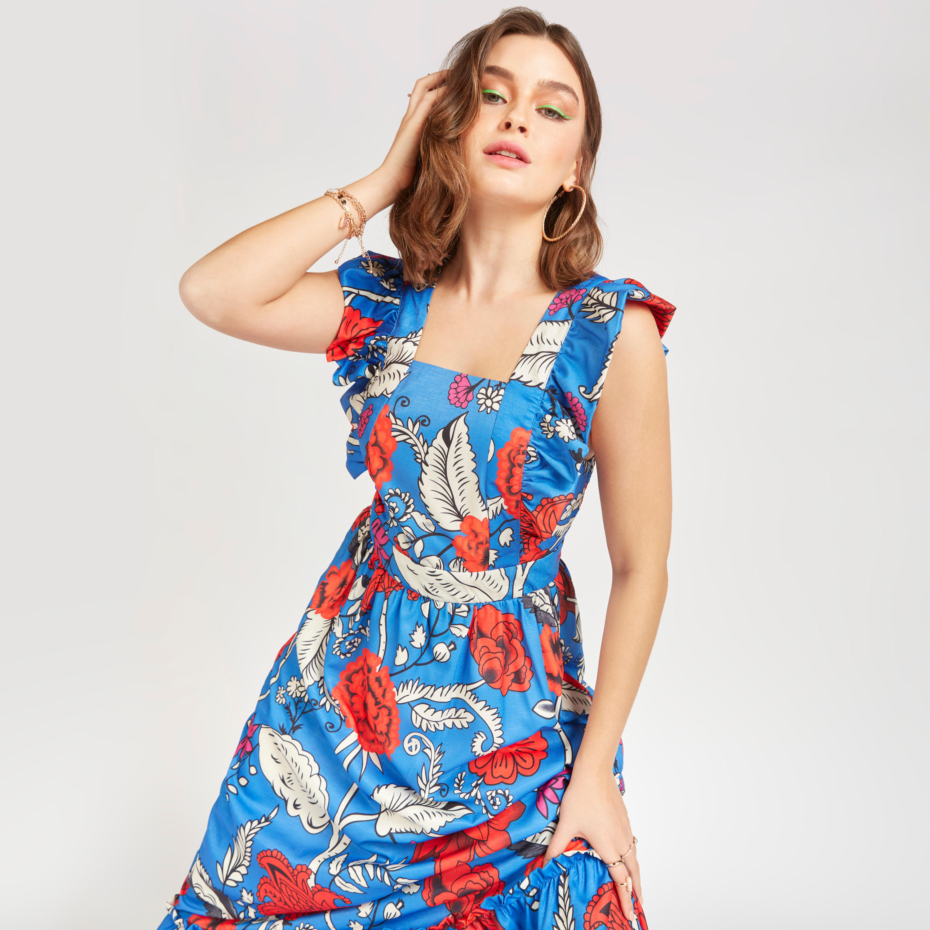 فستان طويل دون أكمام بطبعات زهرية وتفاصيل كشكش من توإكستريمز-women-clothing-dresses-image-3