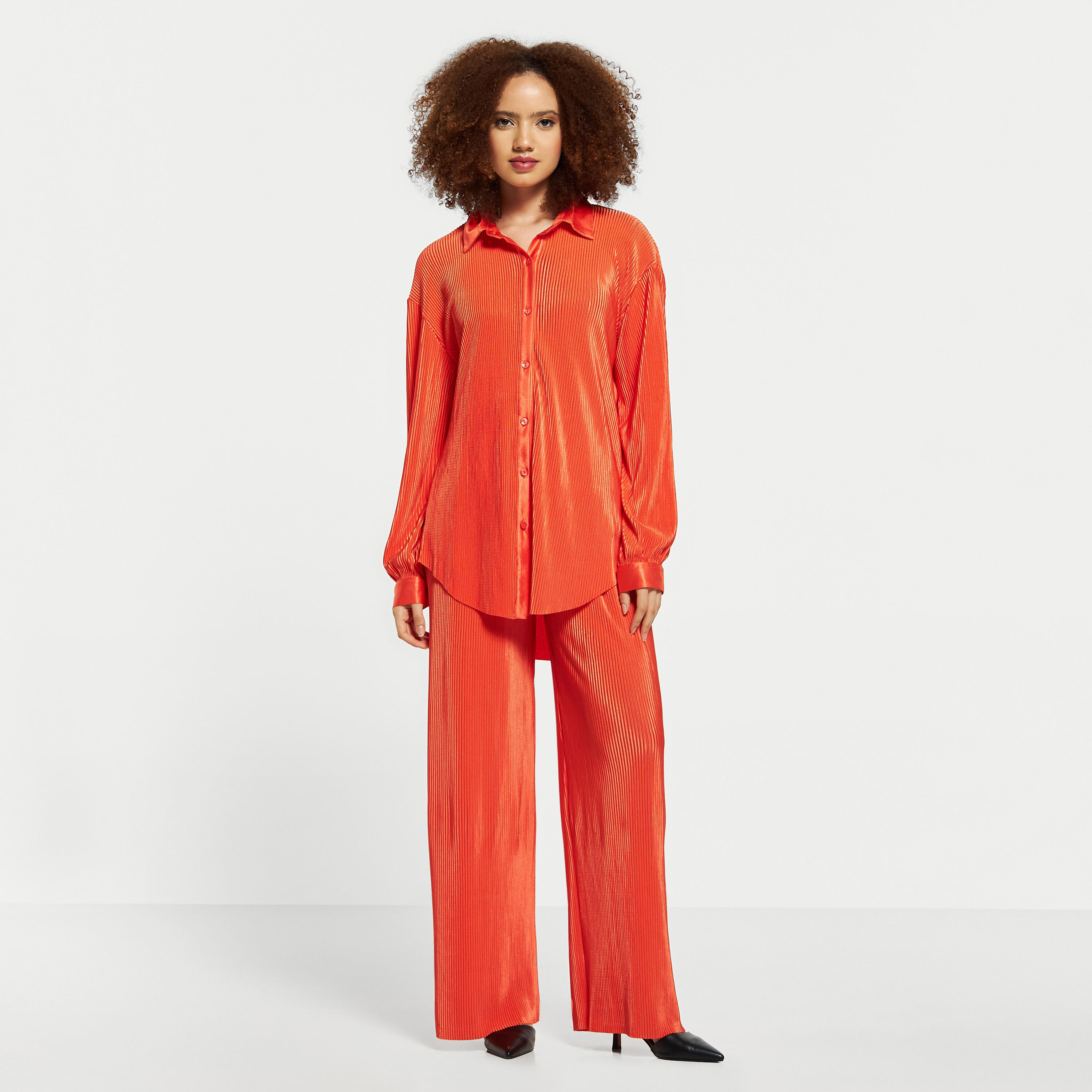 قميص بكشكش وياقة واسعة وأكمام طويلة من تو إكستريمز-women-clothing-shirtsandblouses-shirts-image-10