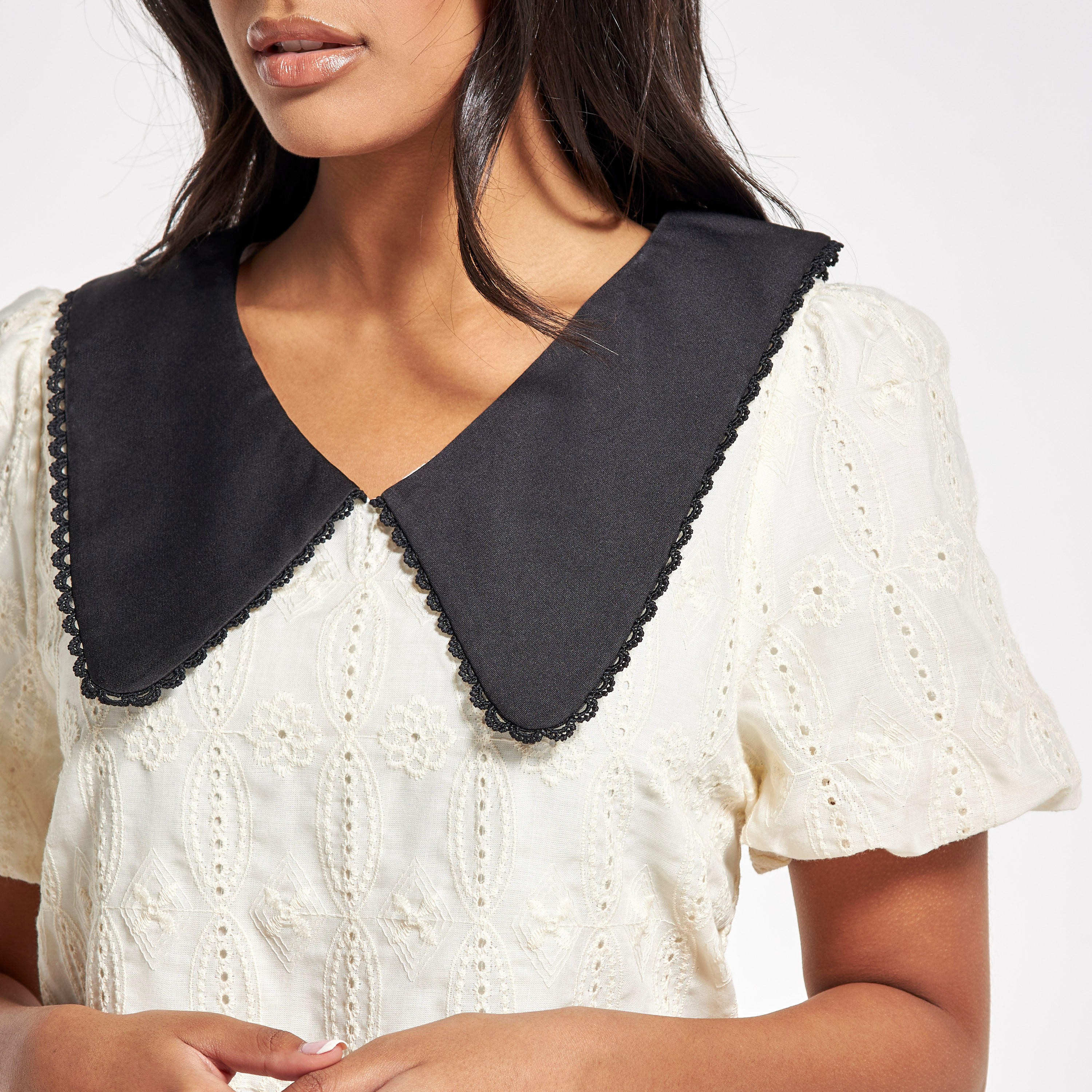 فستان واسع متوسط الطول بأكمام قصيرة وياقة بيتر بان من تو إكستريمز-women-clothing-dresses-image-4