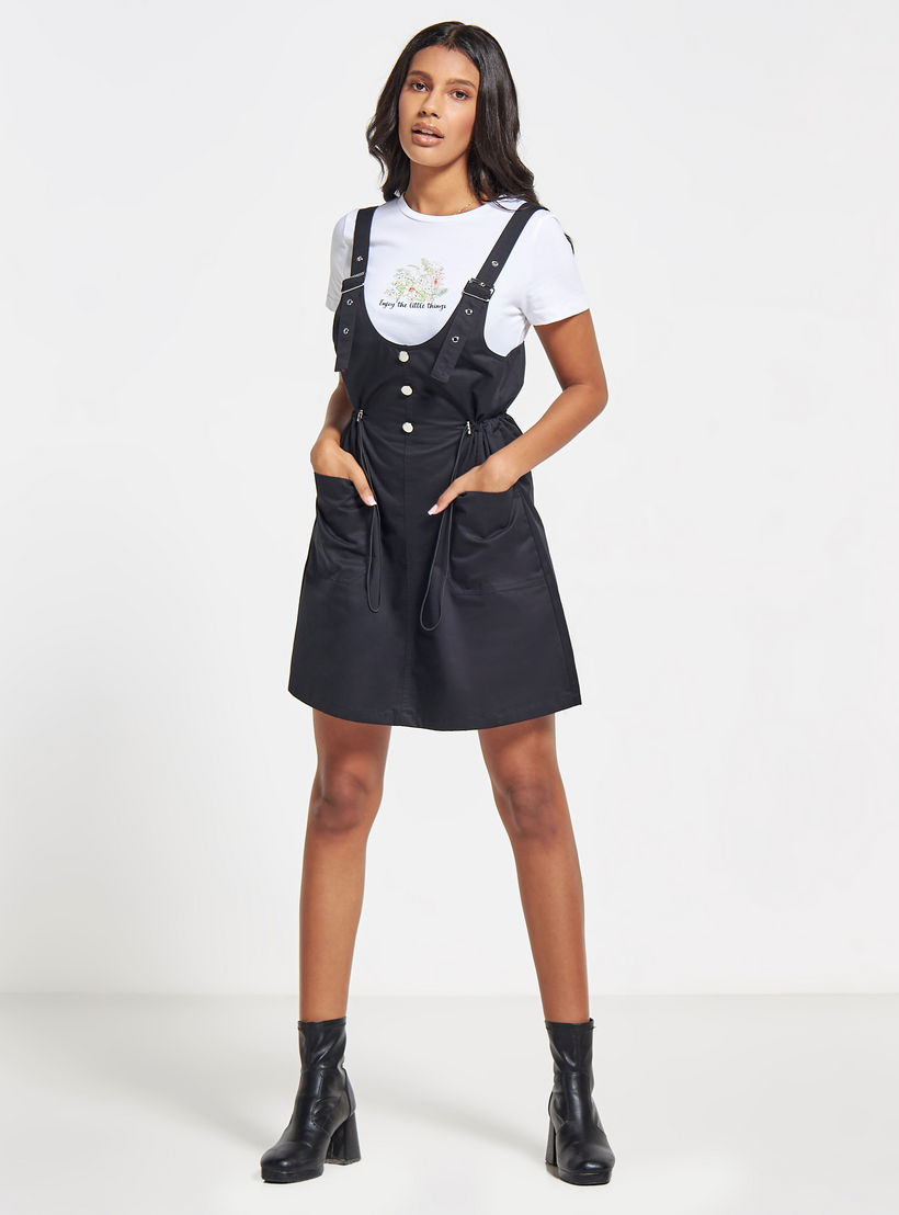 فستان مريلة برباط وأحزمة بإبزيم وجيوب من تو إكستريمز-women-clothing-dresses-image-2