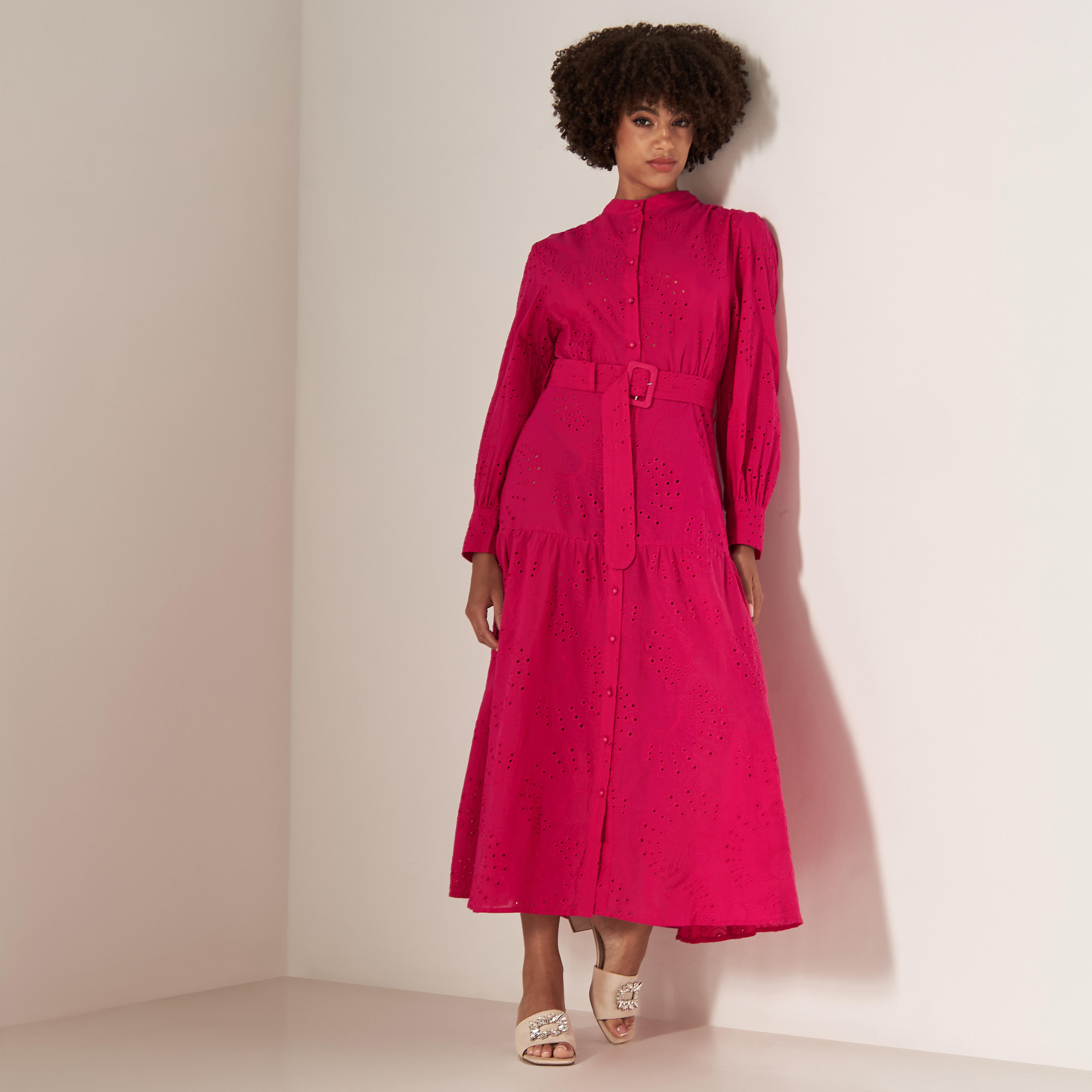 فستان قميص طويل شيفلي بحزام وأكمام طويل من تو إكستريمز-women-clothing-dresses-image-2