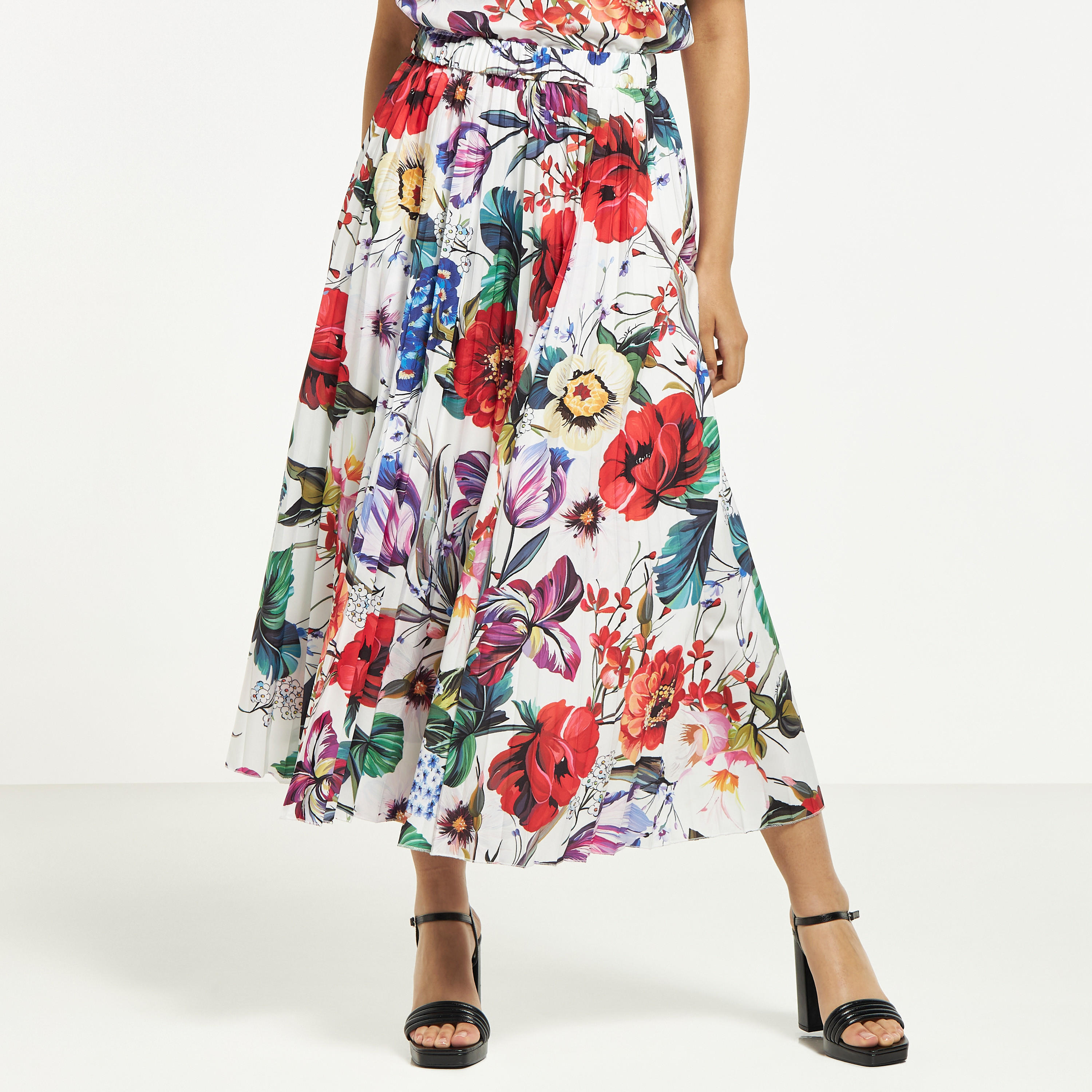 تنّورة طويلة بكسرات وخصر مطاطي وطبعات أزهار من تو إكستريمز-women-clothing-bottoms-skirts-image-1