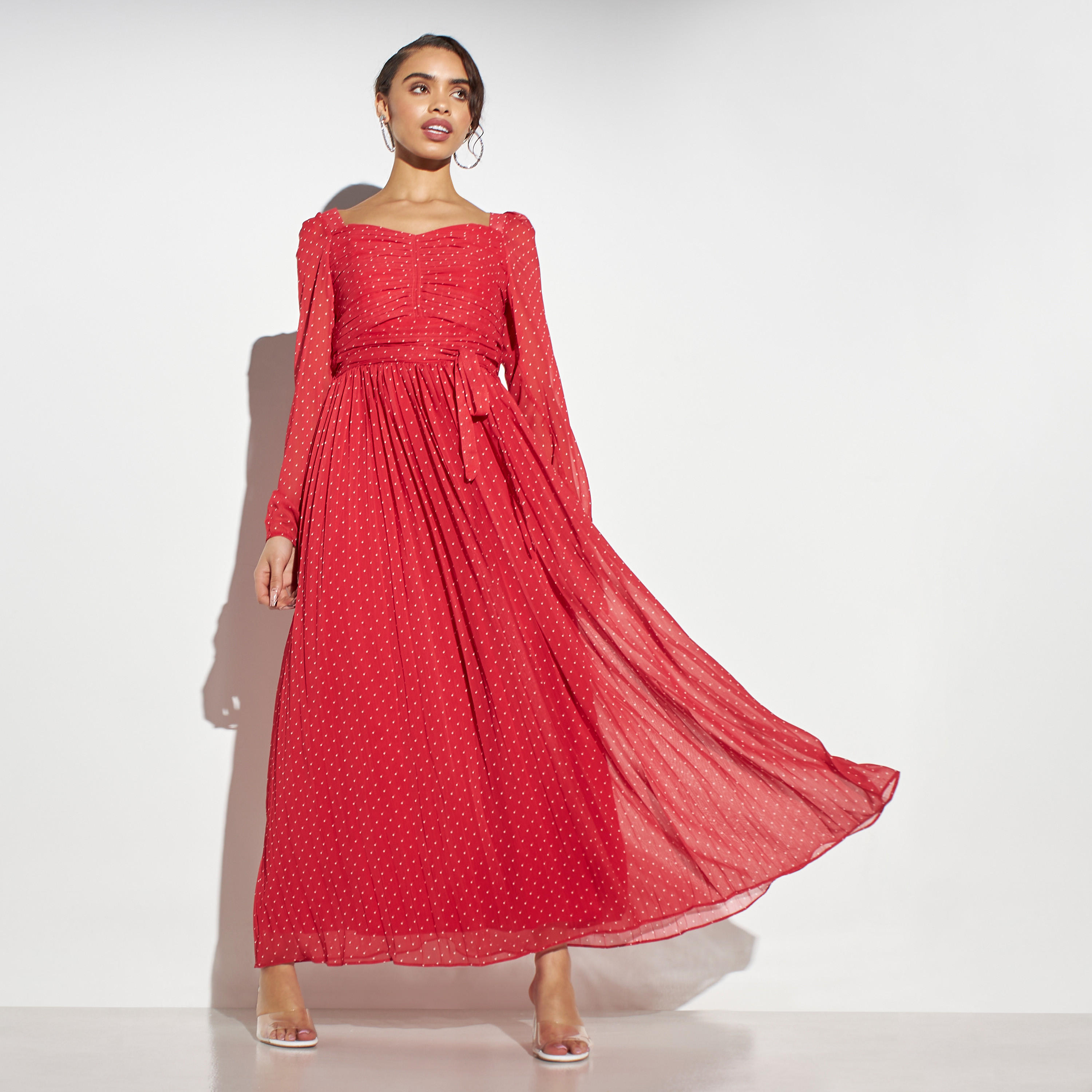 فستان طويل منقط بحزام ربط وكسرات من تو إكستريمز-women-clothing-dresses-image-1