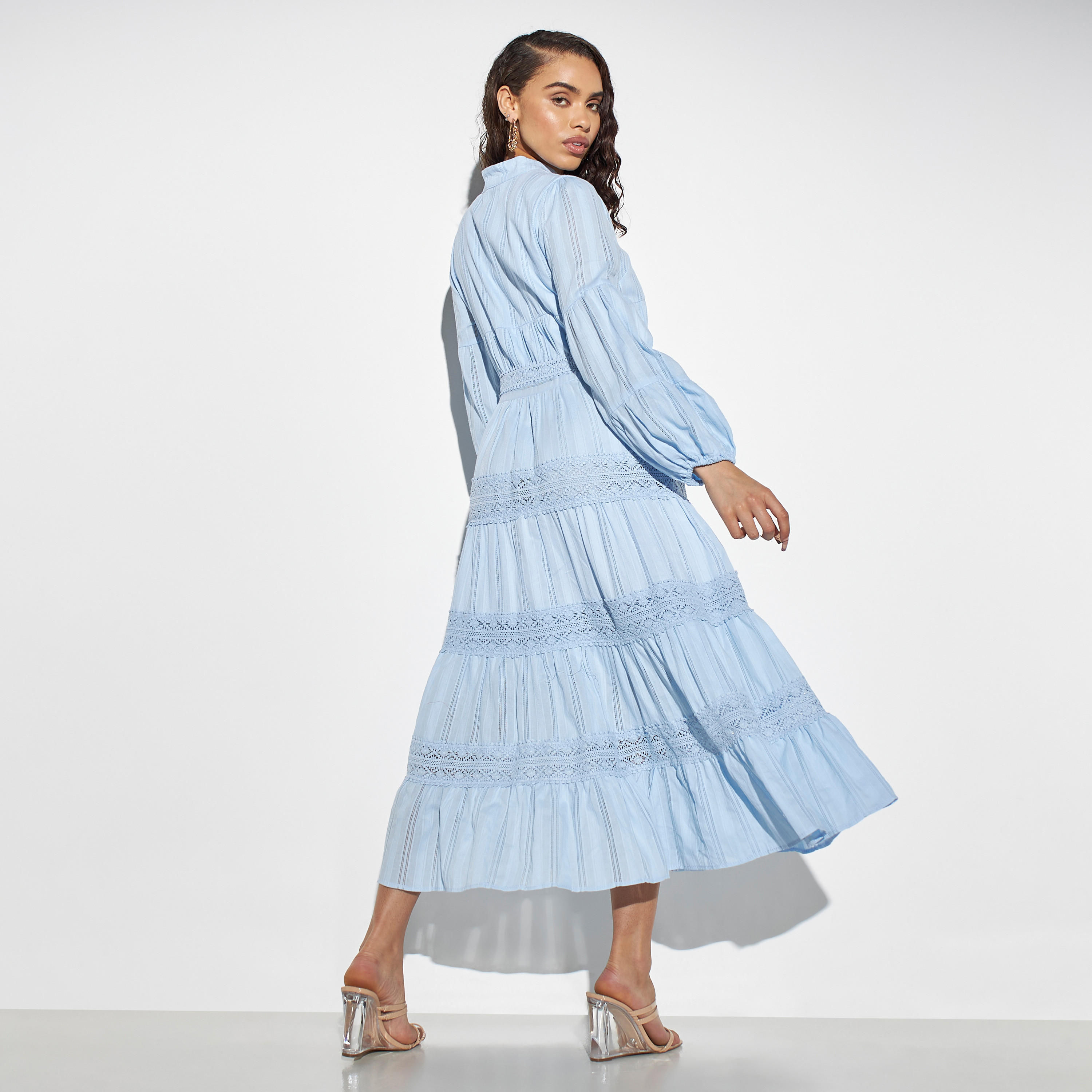فستان طويل شيفلي متعدد الطبقات بأربطة من تو إكستريمز-women-clothing-dresses-image-2
