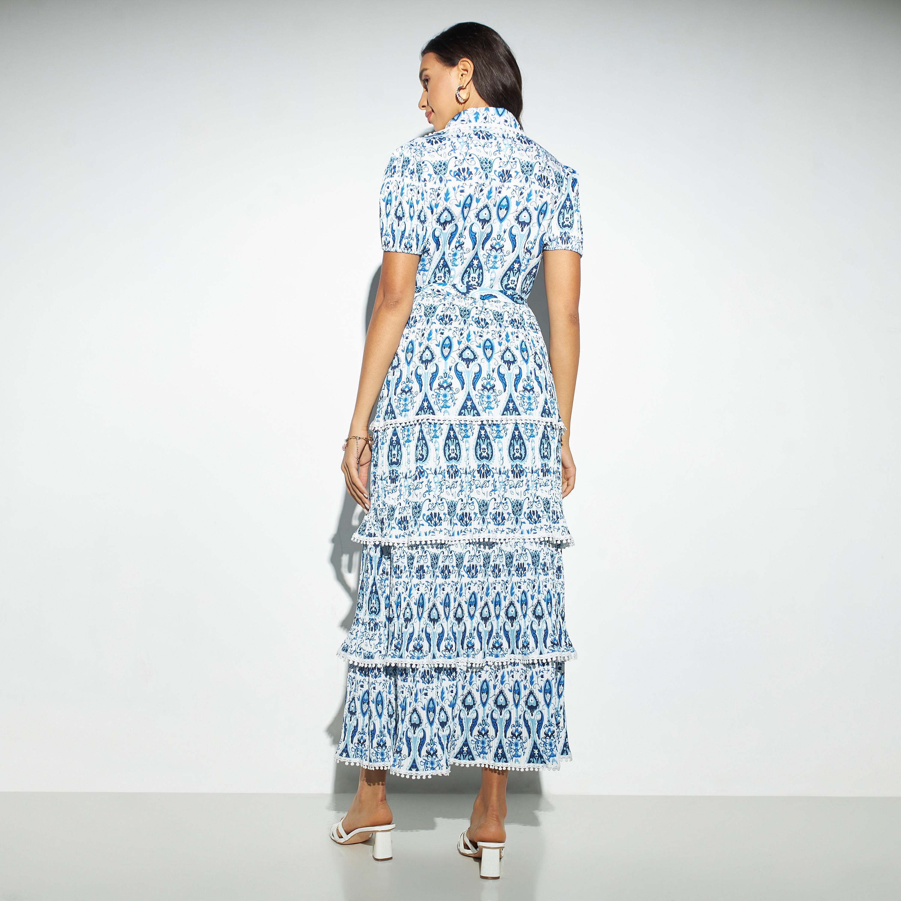 فستان قميص متعدد الطبقات بحزام رباط وطبعات من توإكستريمز-women-clothing-dresses-image-3
