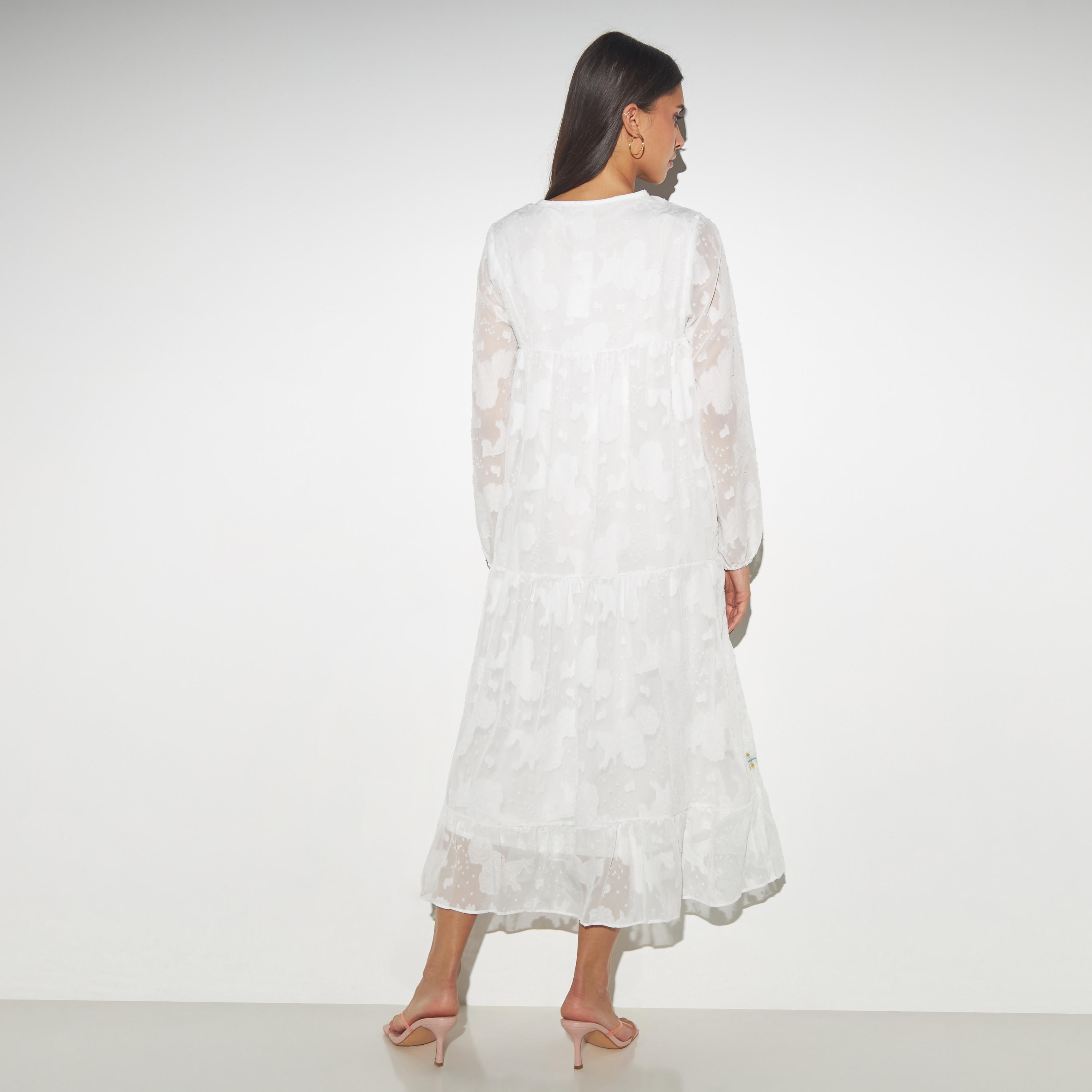 فستان مطرّز بتفاصيل دانتيل وأربطة من تو إكستريمز-women-clothing-dresses-image-4