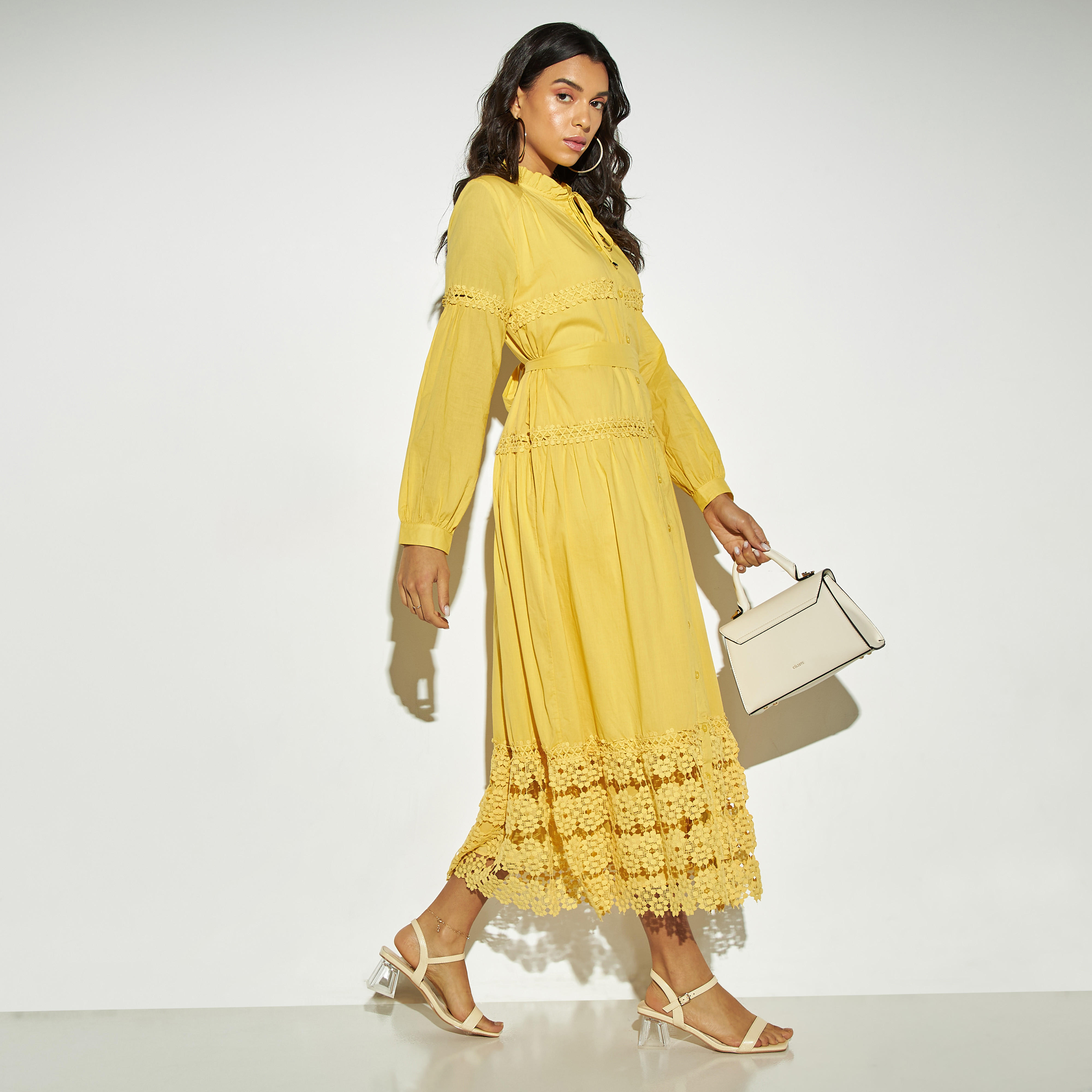 فستان دانتيل بأزرار وحزام ربط من تو إكستريمز-women-clothing-dresses-image-4