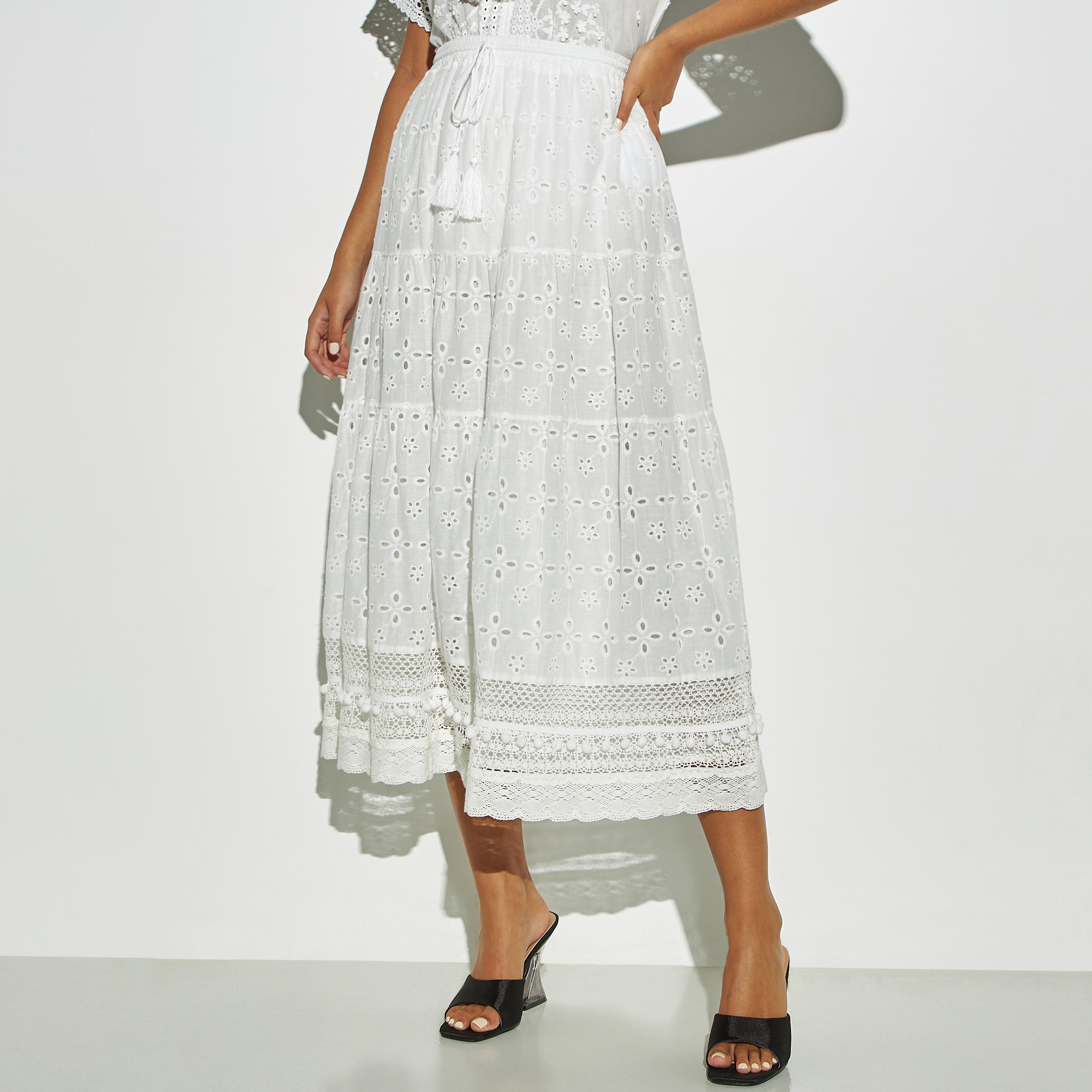 تنورة شيفلي بحزام خصر مطاطي من تو إكستريمز-women-clothing-bottoms-skirts-image-1