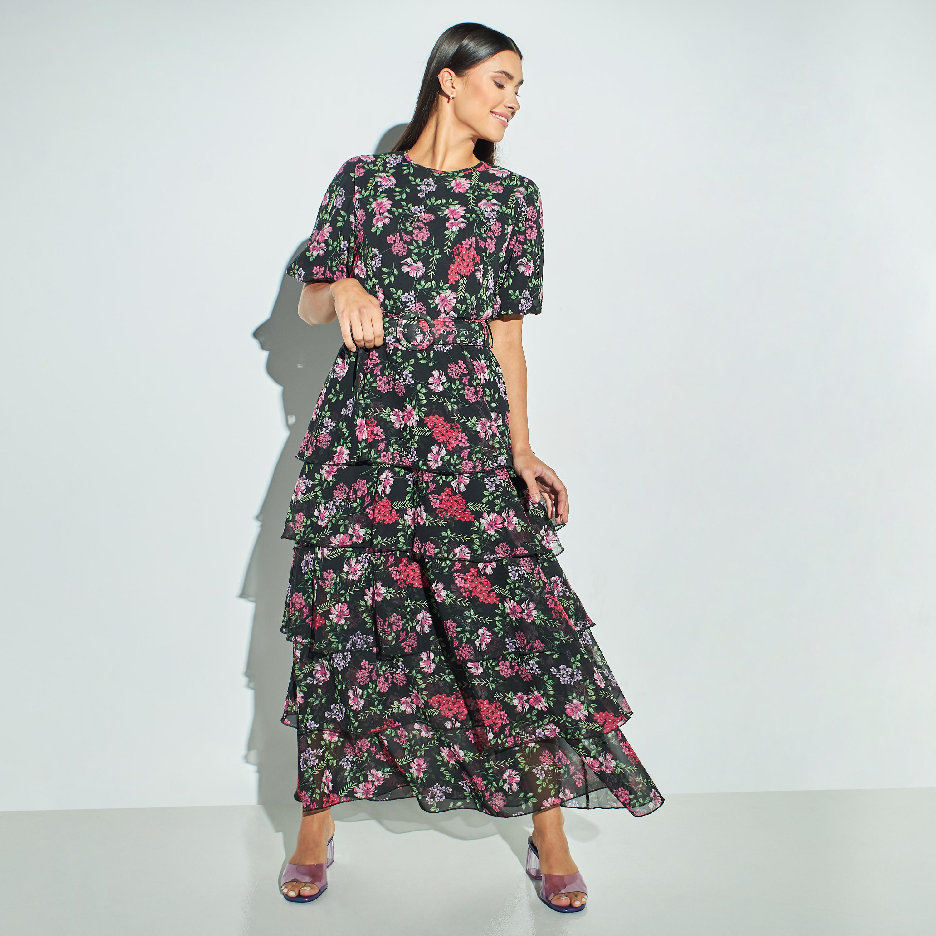 فستان بأكمام منفوخة وطبعات وحزام من توإكستريمز-women-clothing-dresses-image-1