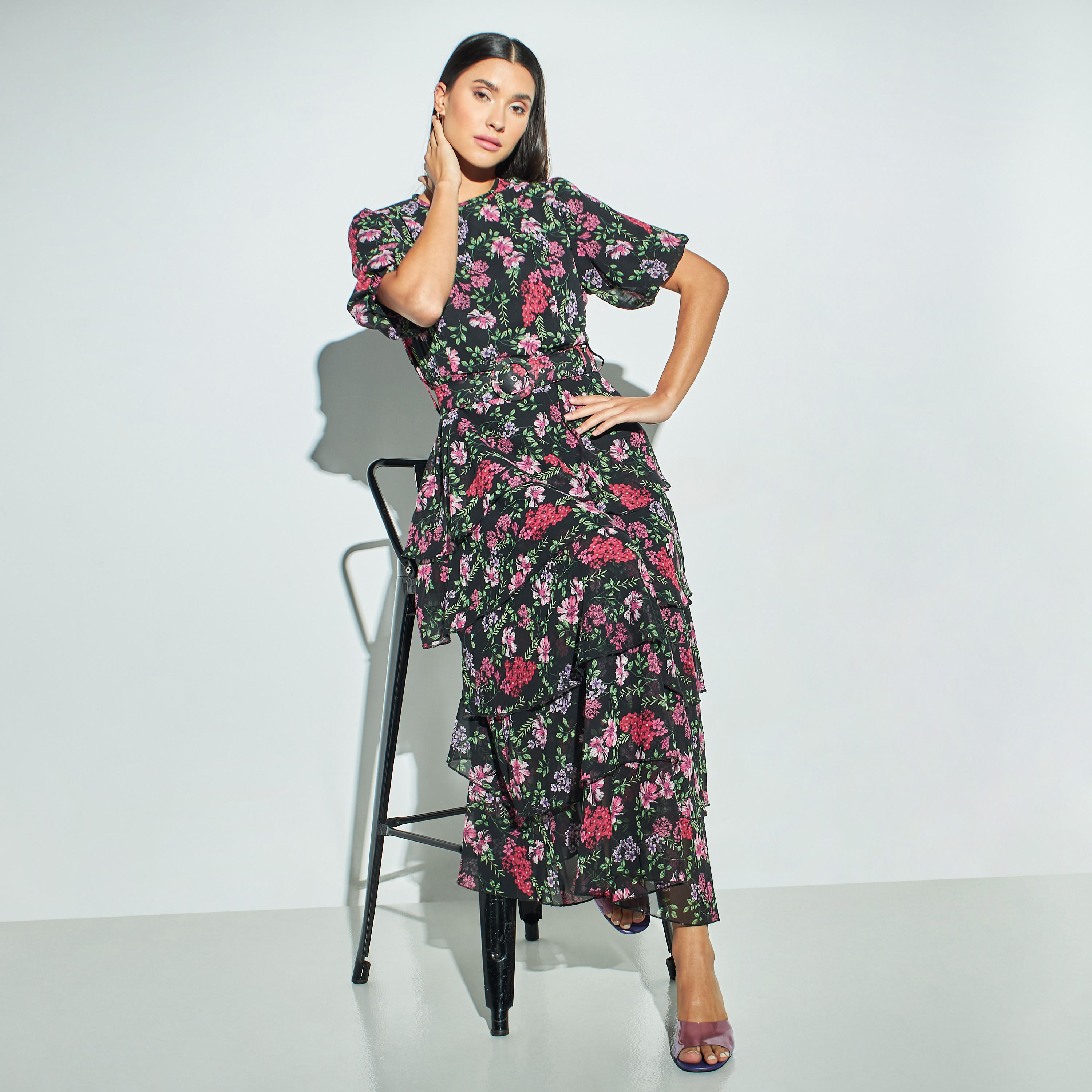 فستان بأكمام منفوخة وطبعات وحزام من توإكستريمز-women-clothing-dresses-image-2