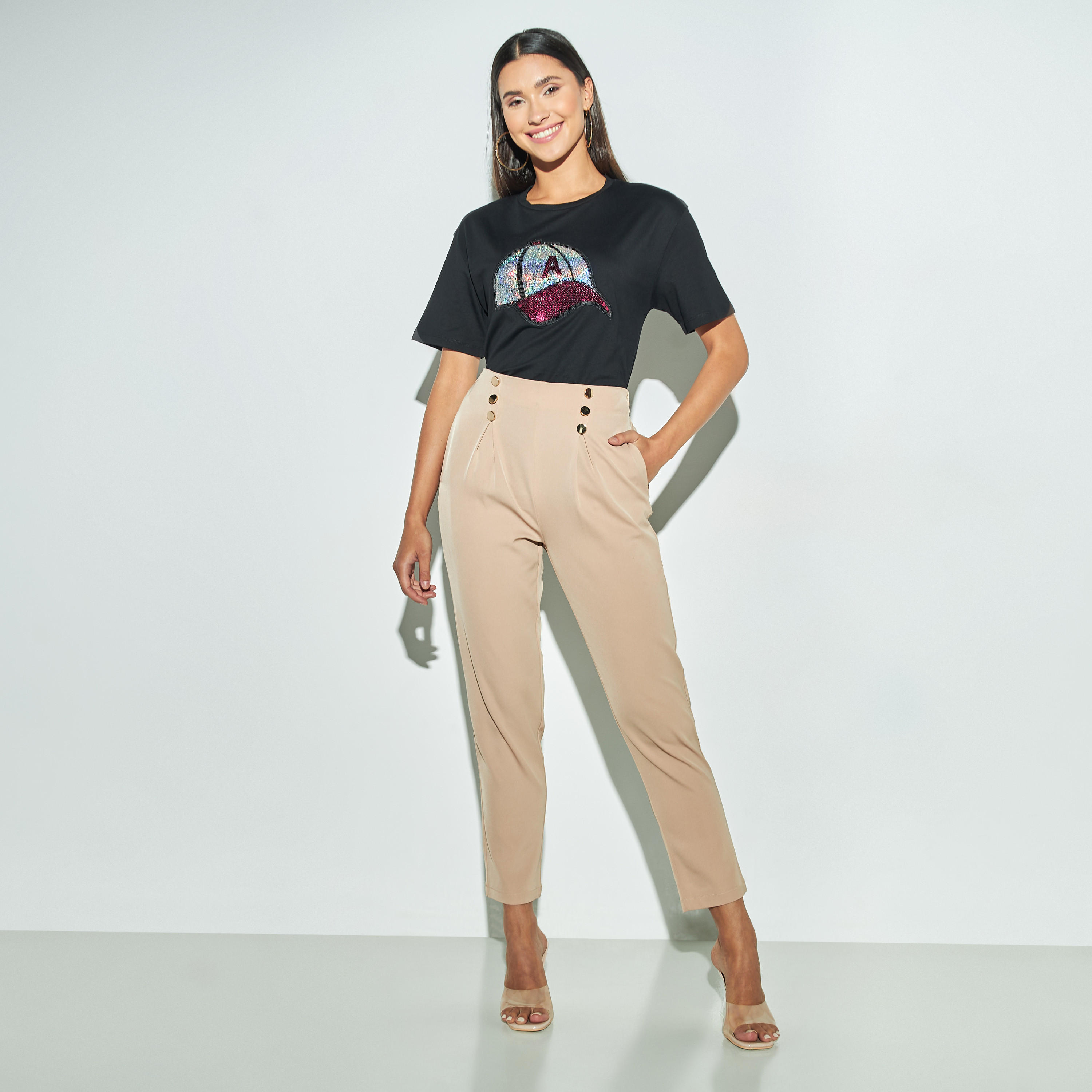تيشيرت بوكسي قصير بياقة ضيقة وأكمام قصيرة من تو إكستريمز-women-clothing-tshirts-image-2