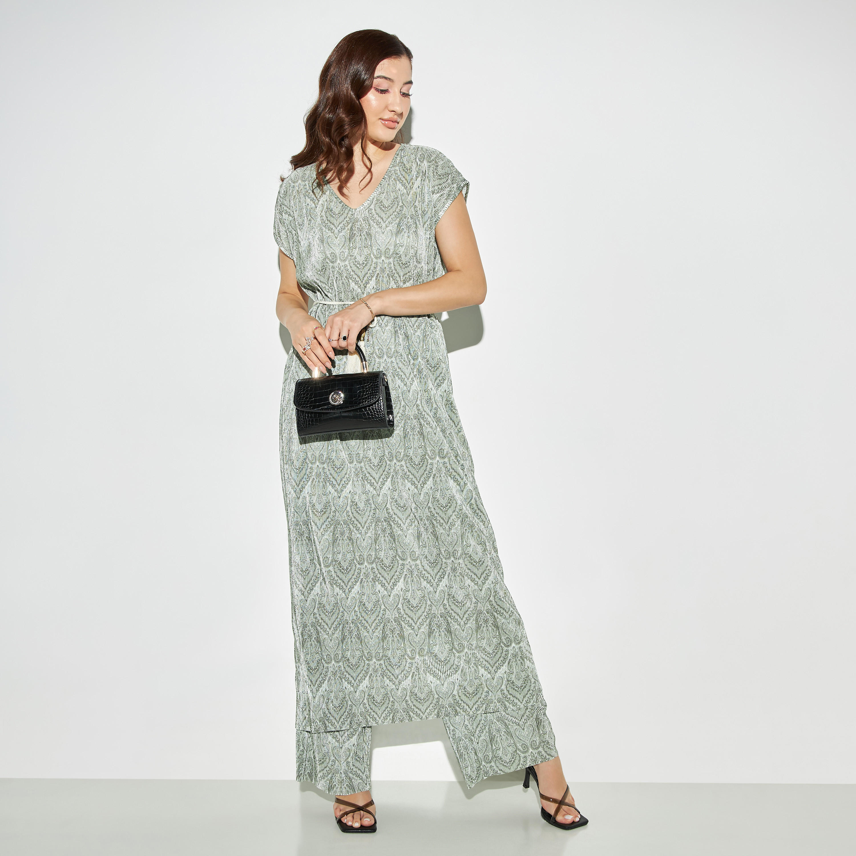 بنطلون بليسيه سادة برباط إغلاق وجيوب من تو إكستريمز-women-clothing-bottoms-trousers-image-2
