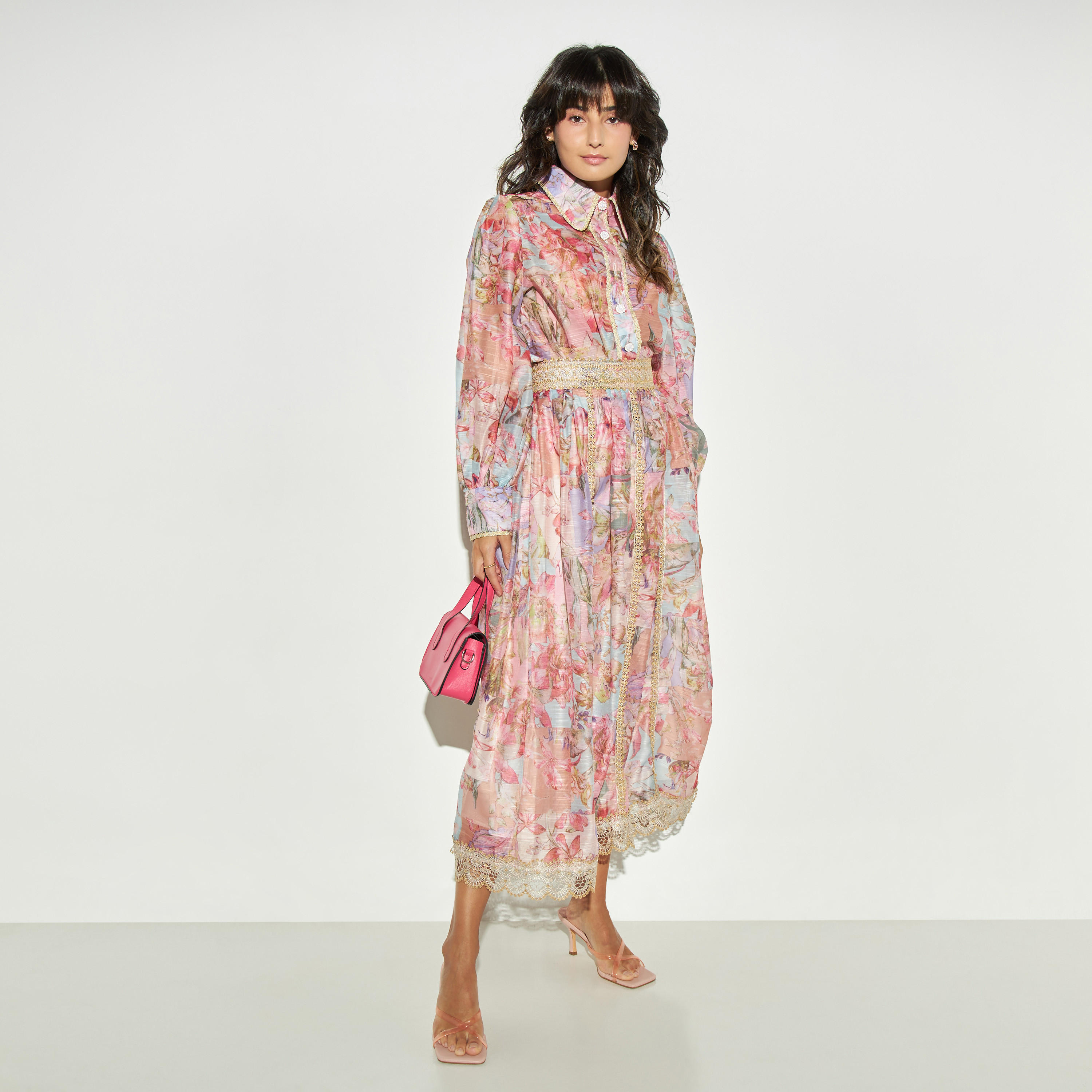 قميص بأكمام طويلة ودانتيل وطبعات أزهار من تو إكستريمز-women-clothing-shirtsandblouses-shirts-image-2