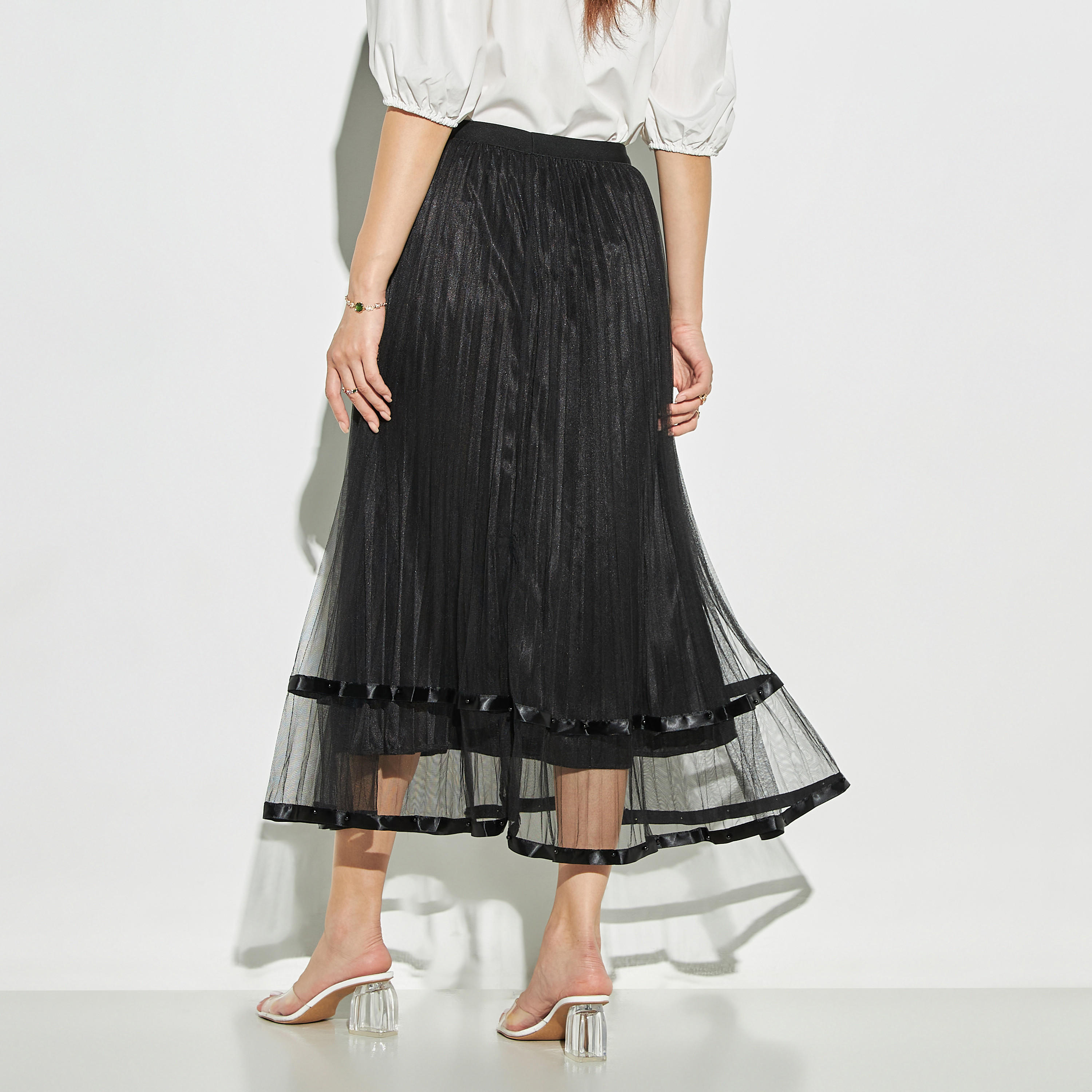 تنورة بخصر مطاطي وتفاصيل دانتيل من توإكستريمز-women-clothing-bottoms-skirts-image-3