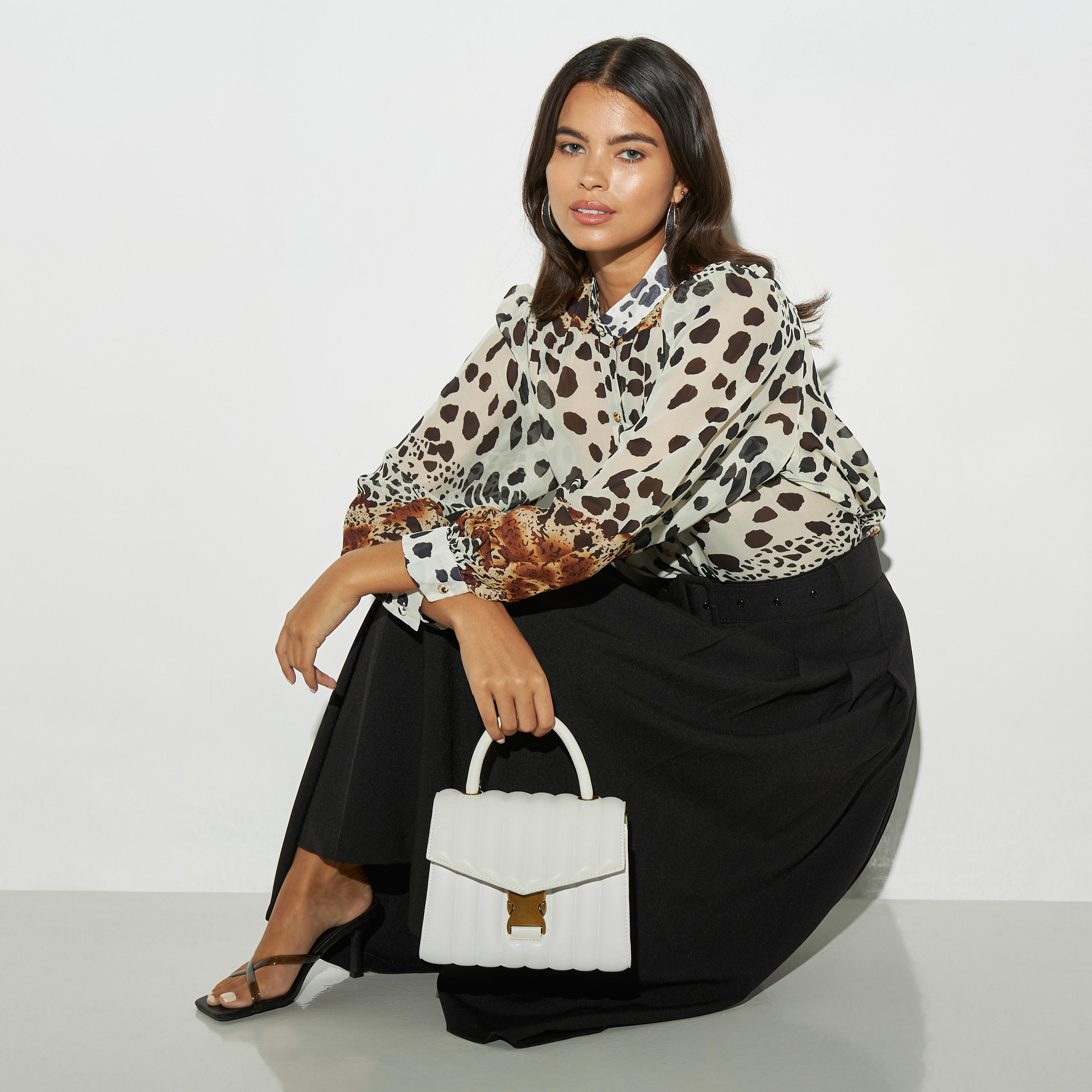 قميص بياقة باند وأكمام طويلة وطبعات حيوانات من تو إكستريمز-women-clothing-shirtsandblouses-shirts-image-2