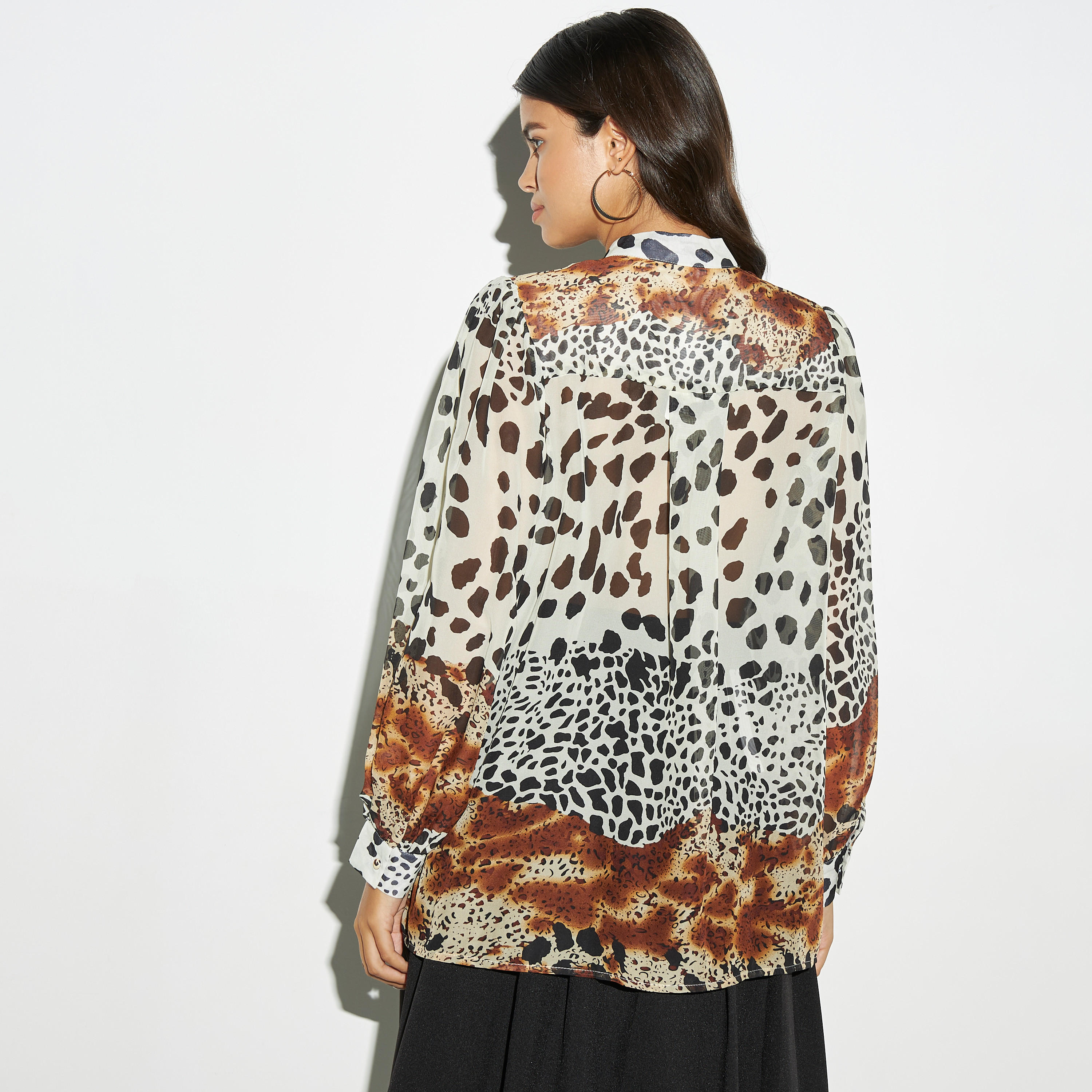 قميص بياقة باند وأكمام طويلة وطبعات حيوانات من تو إكستريمز-women-clothing-shirtsandblouses-shirts-image-3