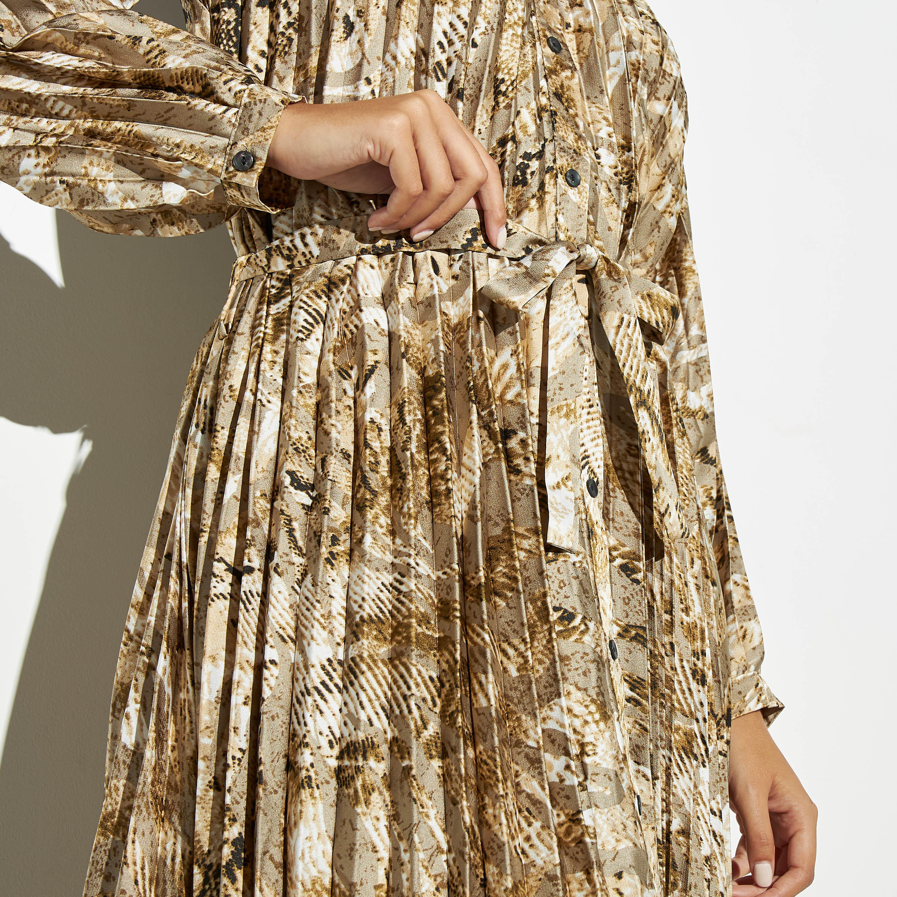فستان قميص ميدي بكشكش وأربطة وأكمام طويلة من تو إكستريمز-women-clothing-dresses-image-4