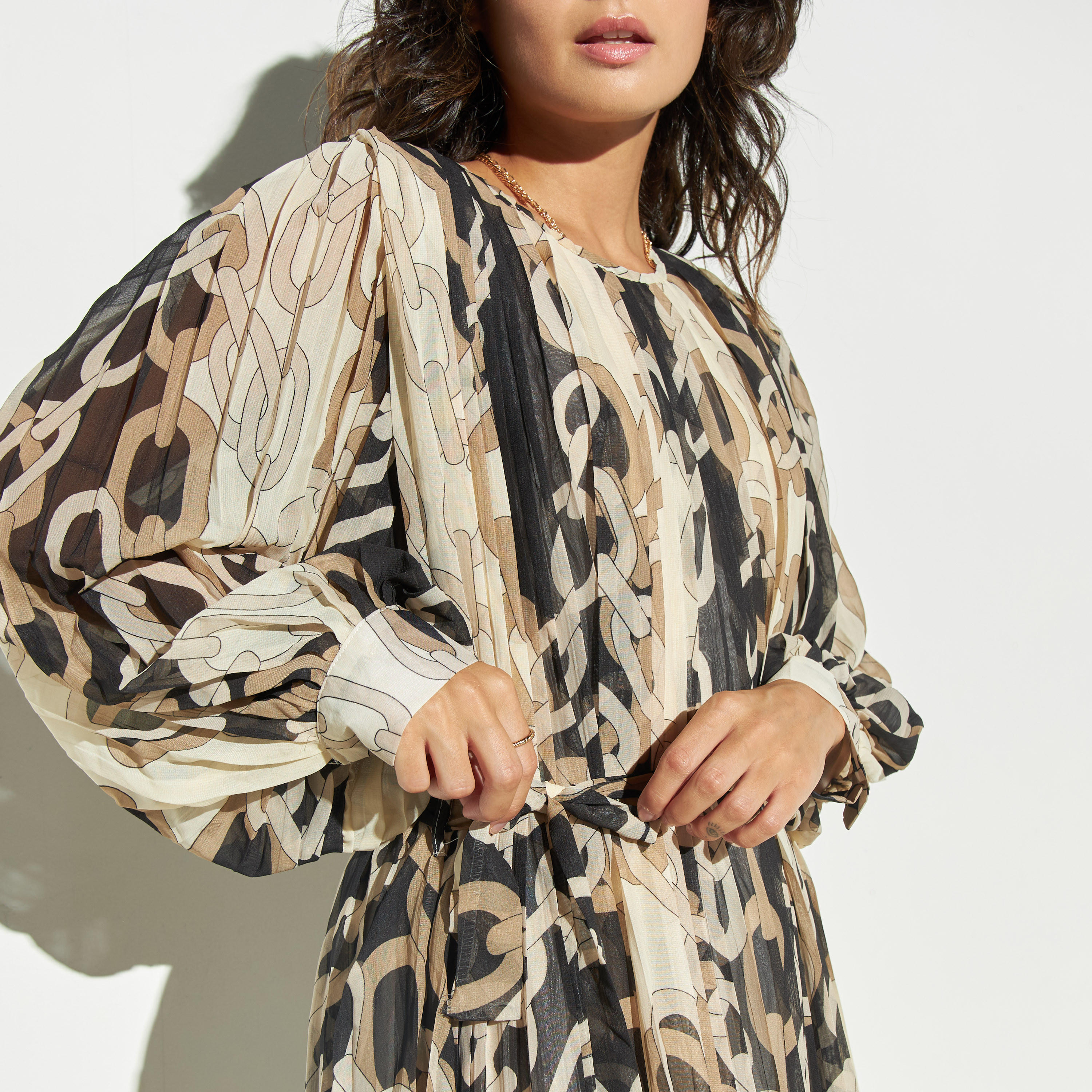 فستان طويل بأكمام منفوخة وأربطة وكشكش وطبعات من تو إكستريمز-women-clothing-dresses-image-4